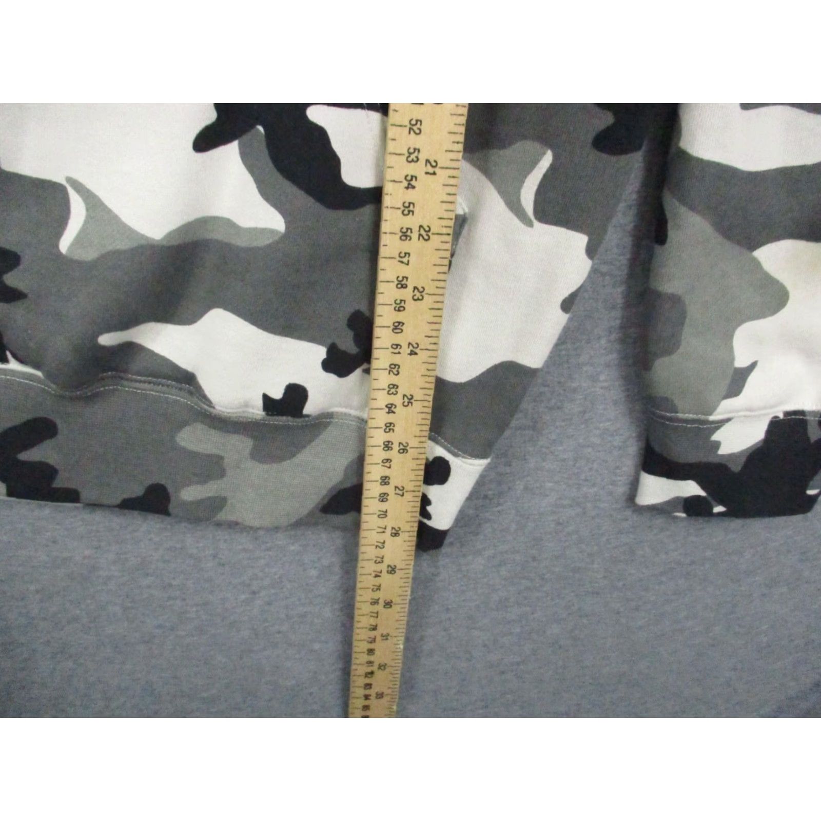 Vintage Independent Trading Company Camo Hoodie Small Pockets Flag Mens Shirt Size US S / EU 44-46 / 1 - 5 Thumbnail