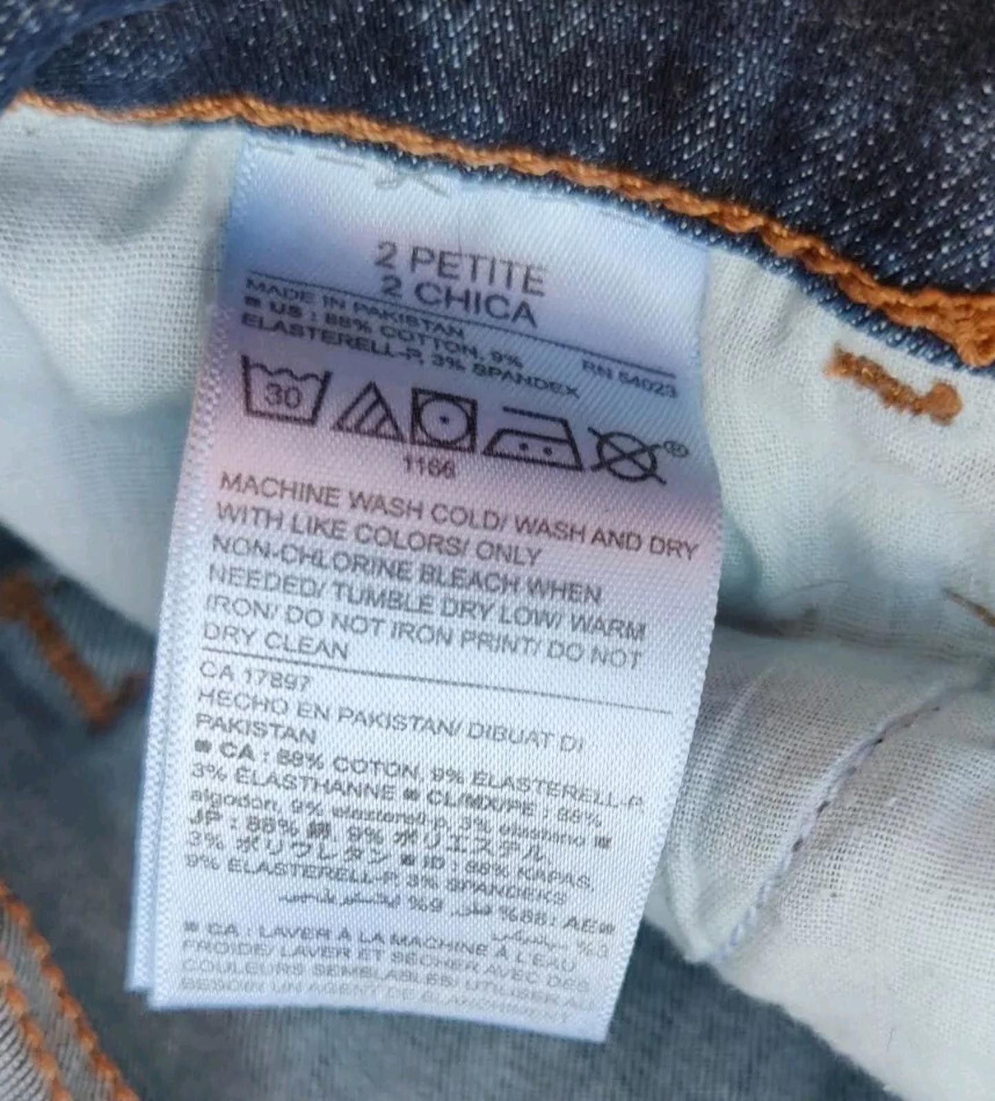 Old Navy Old Navy Rockstar Jeans High Rise Blue Denim Pants 2 Petite Size 26" / US 2 / IT 38 - 9 Thumbnail