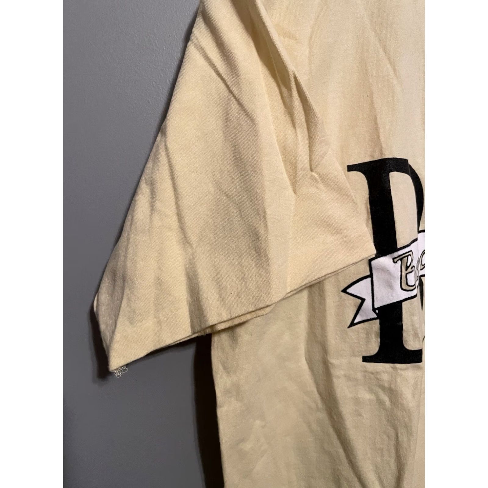 Vintage VINTAGE Beta Sigma Phi Fraternity Yellow T-Shirt L Mens 90s Cotton Graphic Print Short Sleeve 28" Length 21" Pit to Pit Size US L / EU 52-54 / 3 - 5 Thumbnail