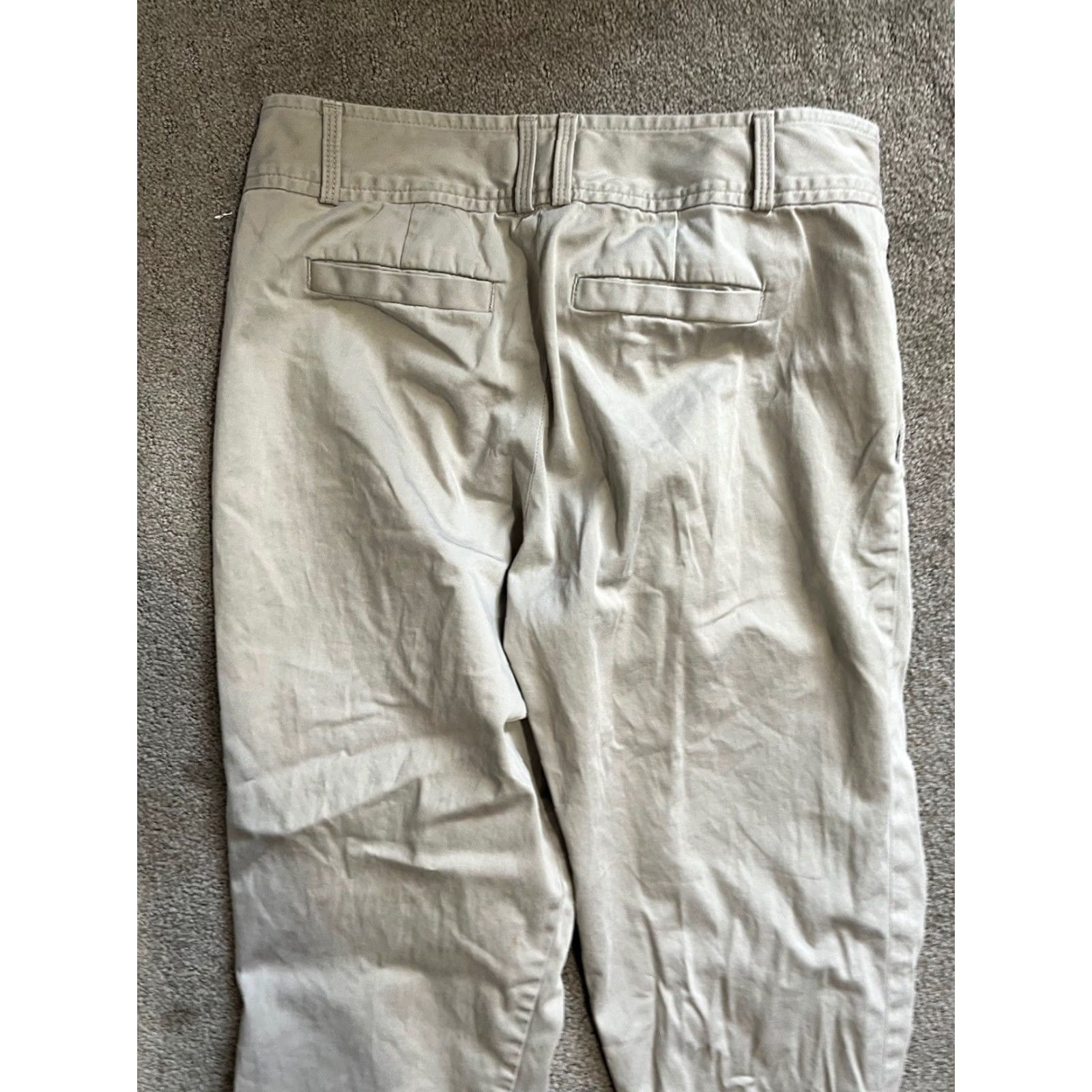 Banana Republic Banana Republic Martin-Fit Capri Pants Beige 2 Capri Cotton Blend Stretch Women XS-Adult? No, keep Simple Size 26" / US 2 / IT 38 - 4 Thumbnail