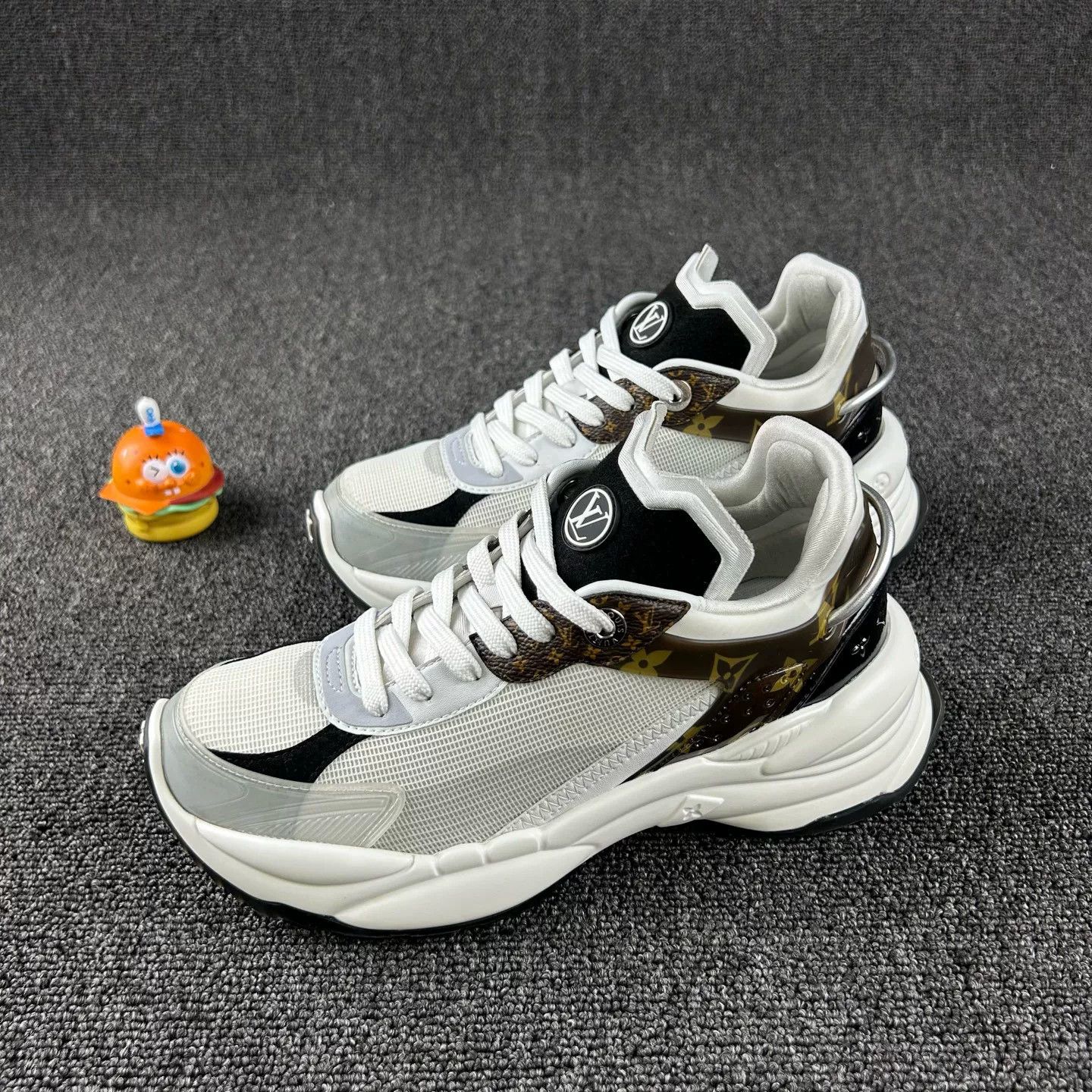 Louis Vuitton Louis Vuitton Run55 Dad Shoes Size US 6 / IT 36 - 1 Thumbnail