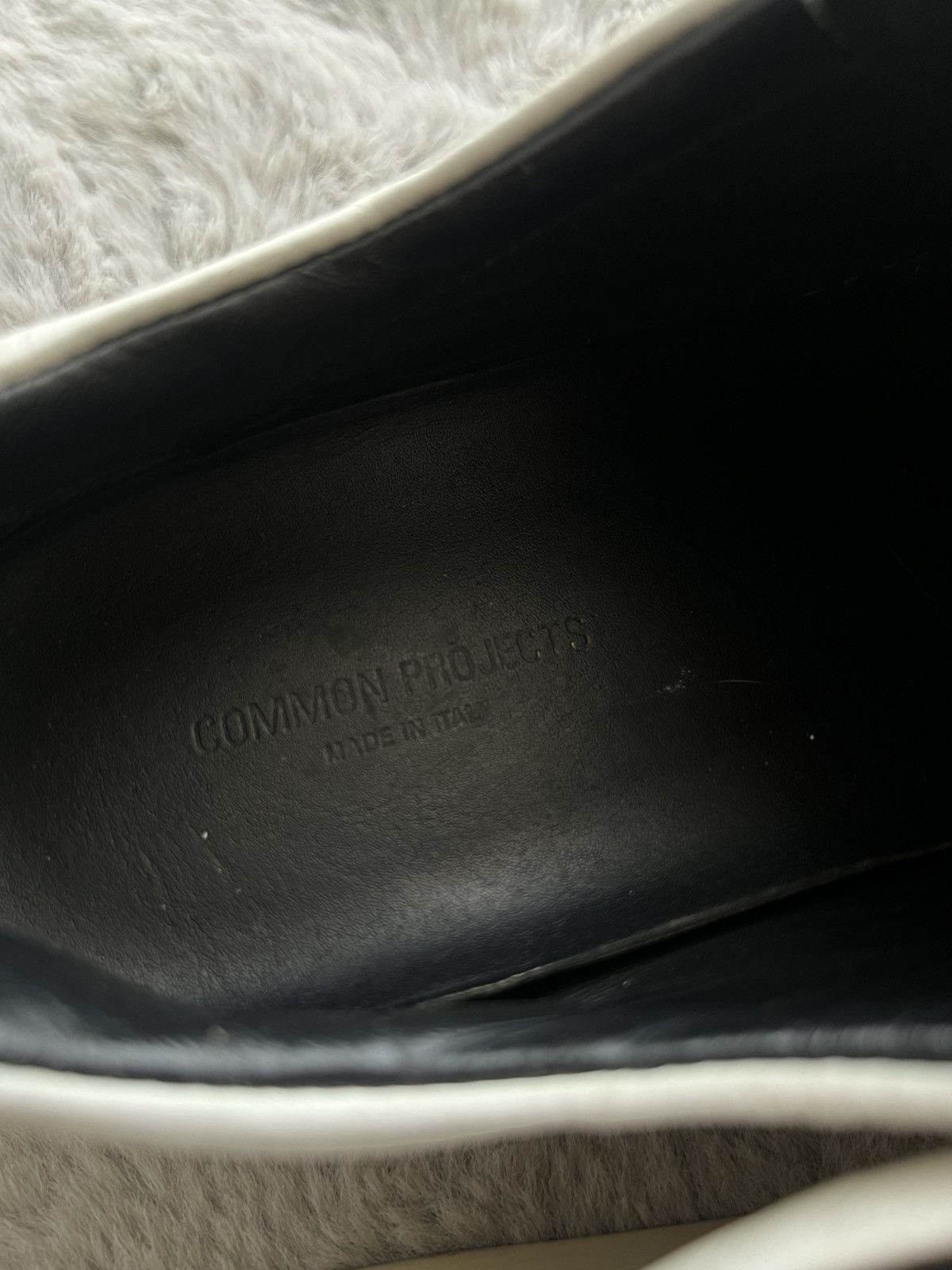 Common Projects Common Projects Low Top Sneaker Distressed Size US 9 / EU 42 - 11 Thumbnail