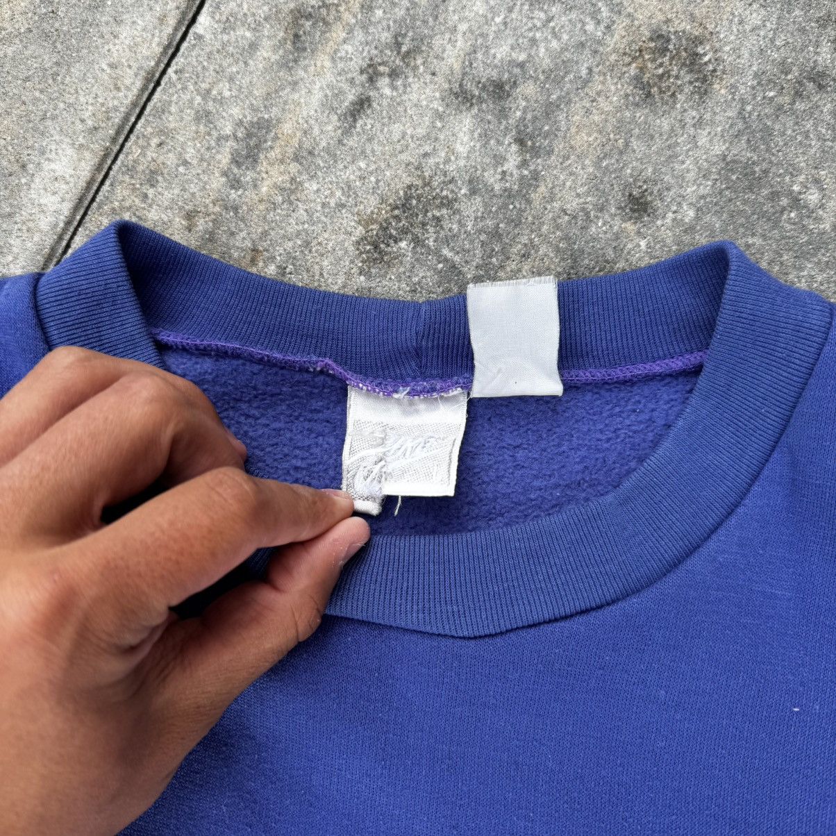 Nike Vintage 90s Nike Basic Logo Sweatshirt Crewneck S Size Boxy Size US S / EU 44-46 / 1 - 8 Thumbnail