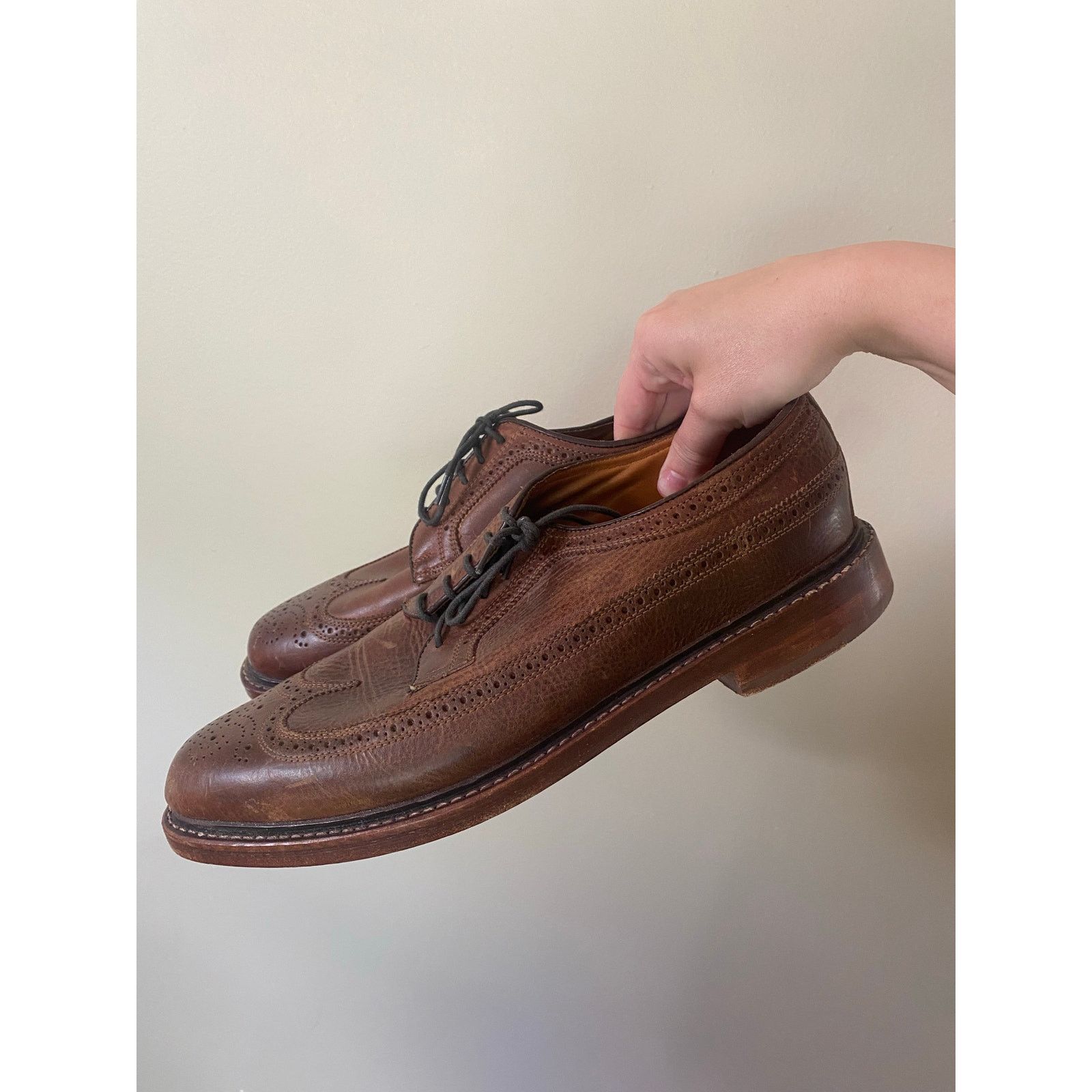 Florsheim Florsheim brown leather long wingtip brogue Oxfords 10.5 Size US 10.5 / EU 43-44 - 1 Thumbnail