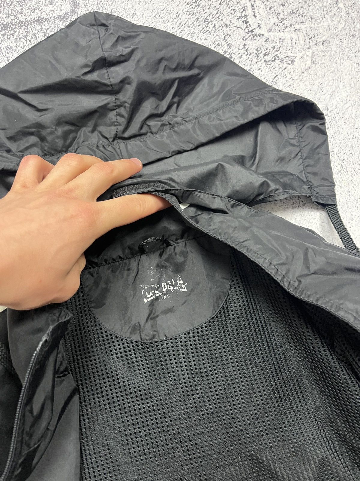Lonsdale Vintage Lonsdale UK Retro Windbreaker Track Light Jacket Size US L / EU 52-54 / 3 - 11 Thumbnail