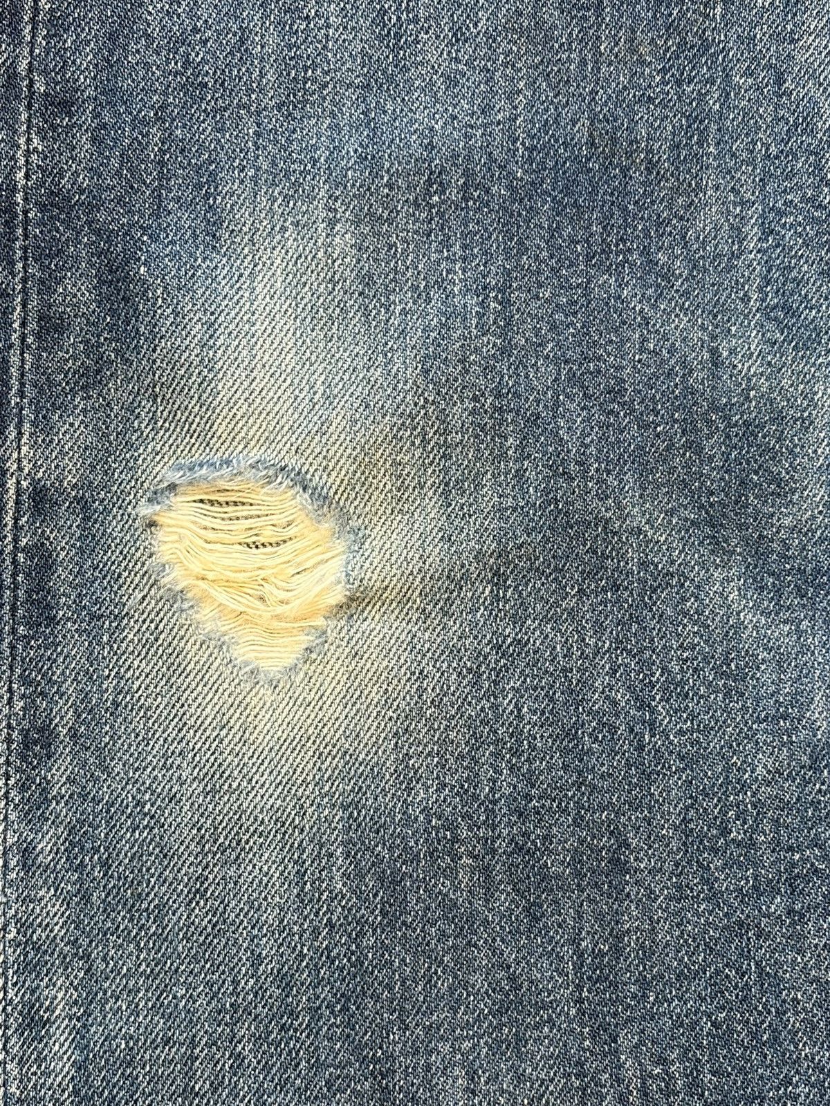 Levi's Vintage 90s Levis 501 Faded Wash Distressed Jeans Size US 26 / EU 42 - 3 Thumbnail