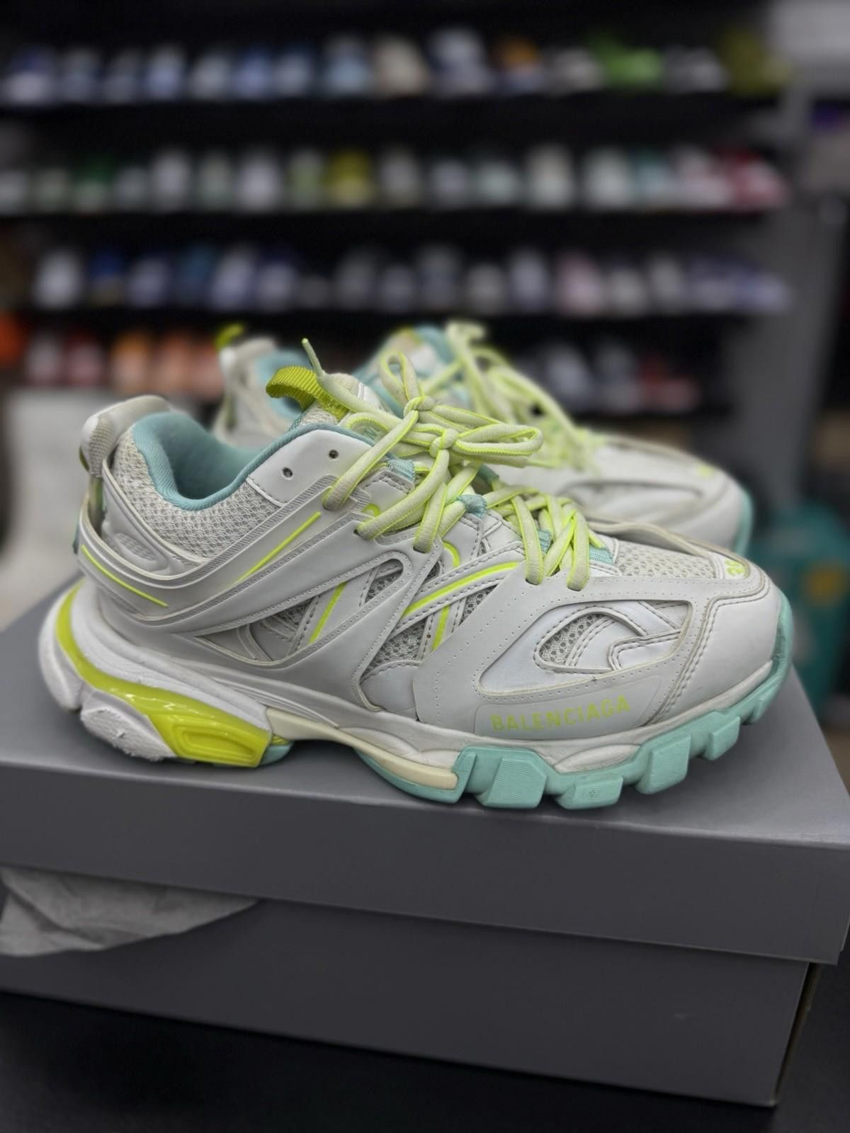 Balenciaga Size 39EU/9US (W) - Balenciaga Track| $1075 W/ Box Size US 9 / EU 42 - 2 Thumbnail