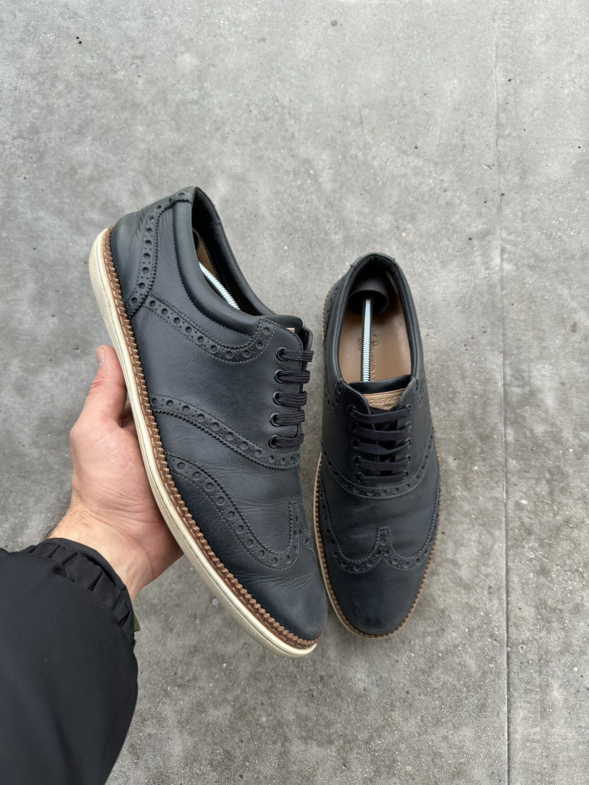 Designer × Louis Vuitton × Vintage Louis Vuitton Brogue Leather Oxford Lace Up Sneakers Size US 9 / EU 42 - 1 Thumbnail