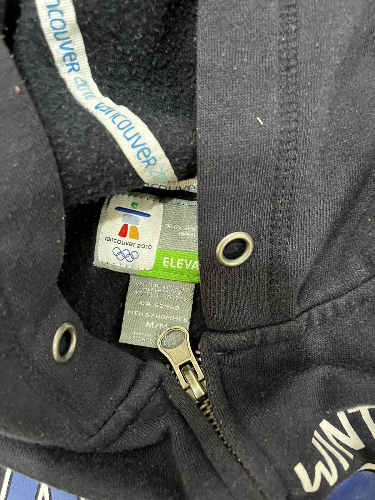 Vintage Vintage Olympics Canada Vancouver 2010 Winter Games Hoodie Size US S / EU 44-46 / 1 - 3 Thumbnail