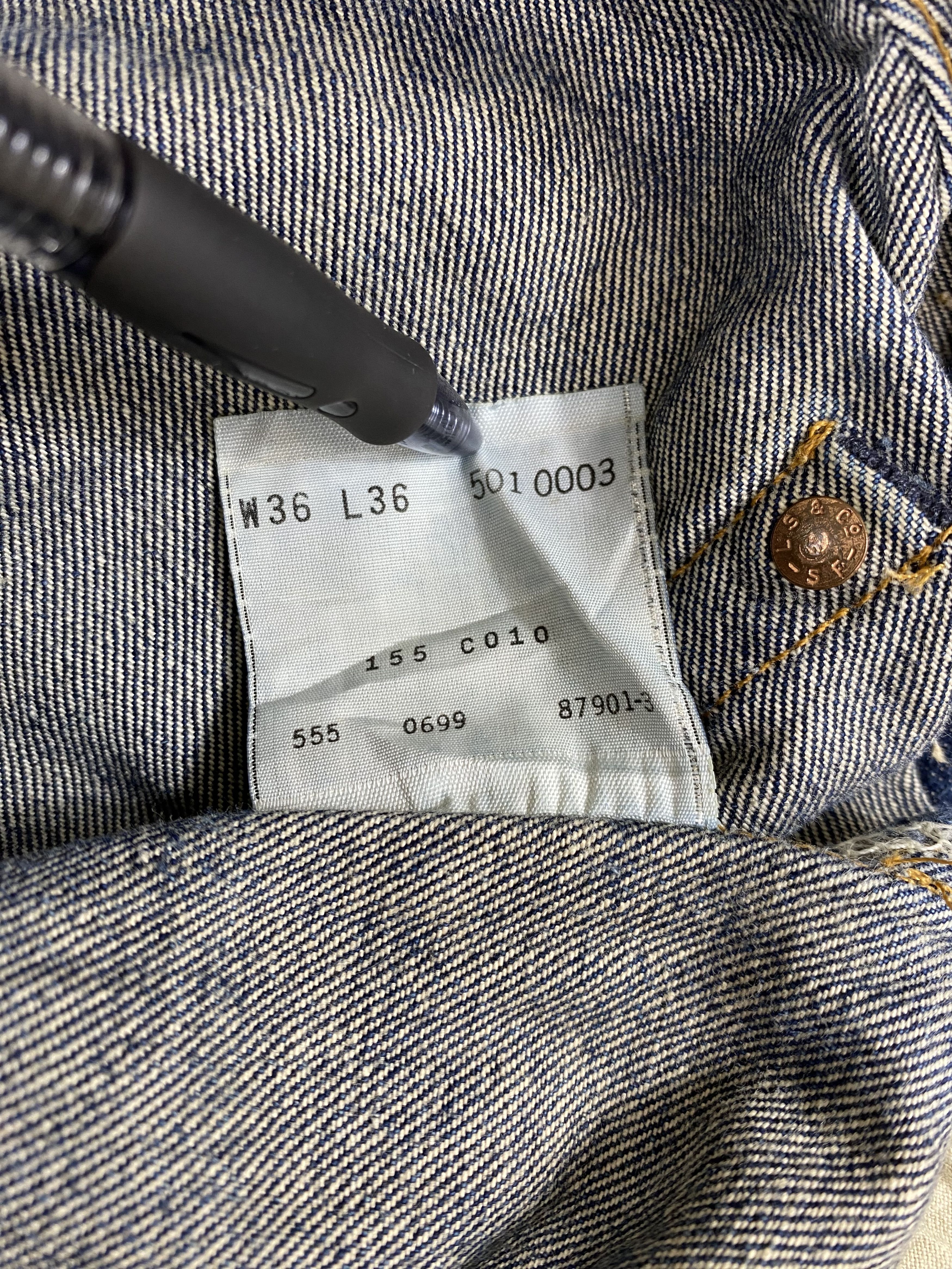 If Six Was Nine 33x32.5 Redline Vintage Levi's 501 Big E Top Button 555 Size US 33 - 9 Thumbnail