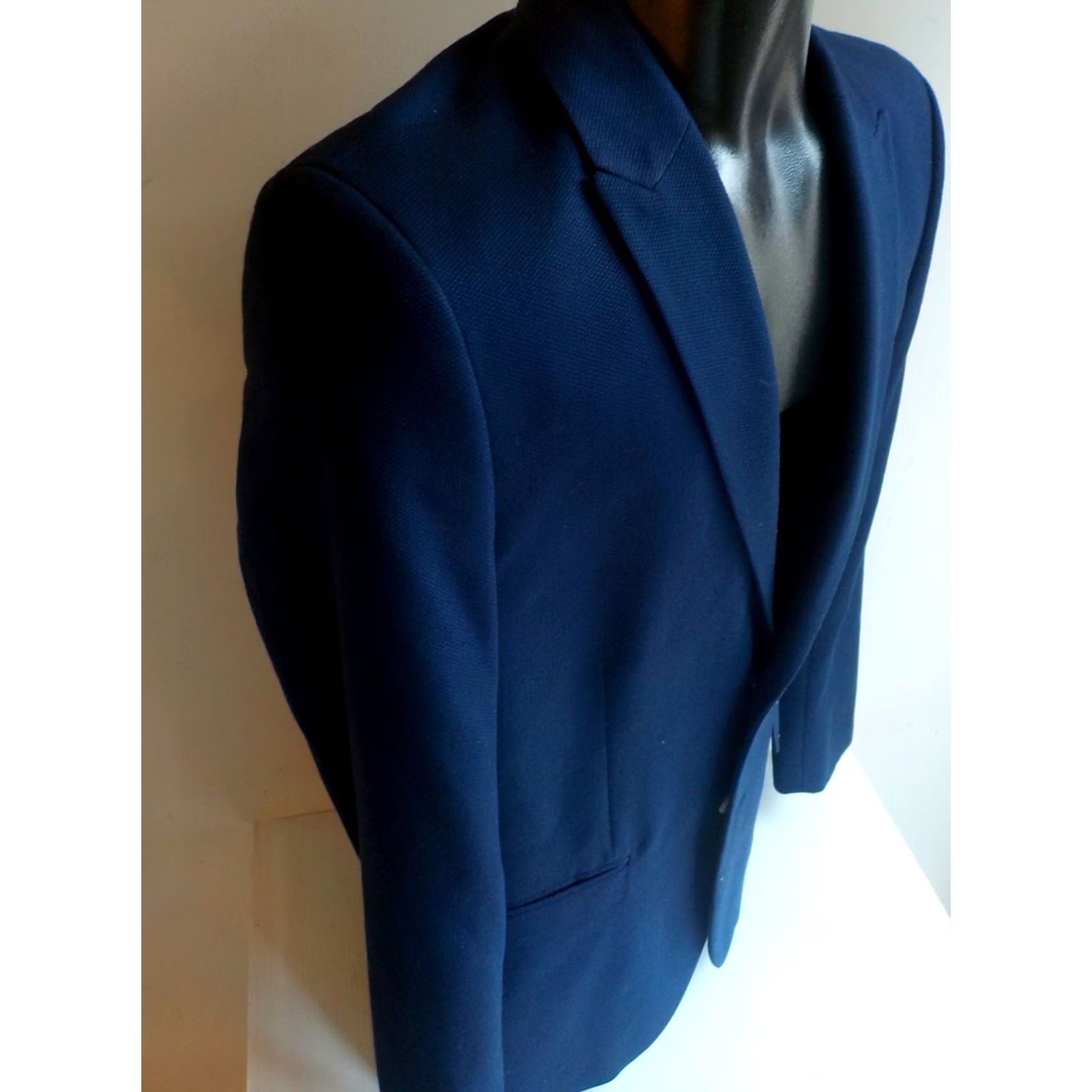 H&M H&M 2 Button Textured Suit Blue with White Buttons Jacket/Coat Size 40R Pants Size 33 Flat Front 30X? (Note: This is invalid due to constraints) Size 40R - 3 Thumbnail