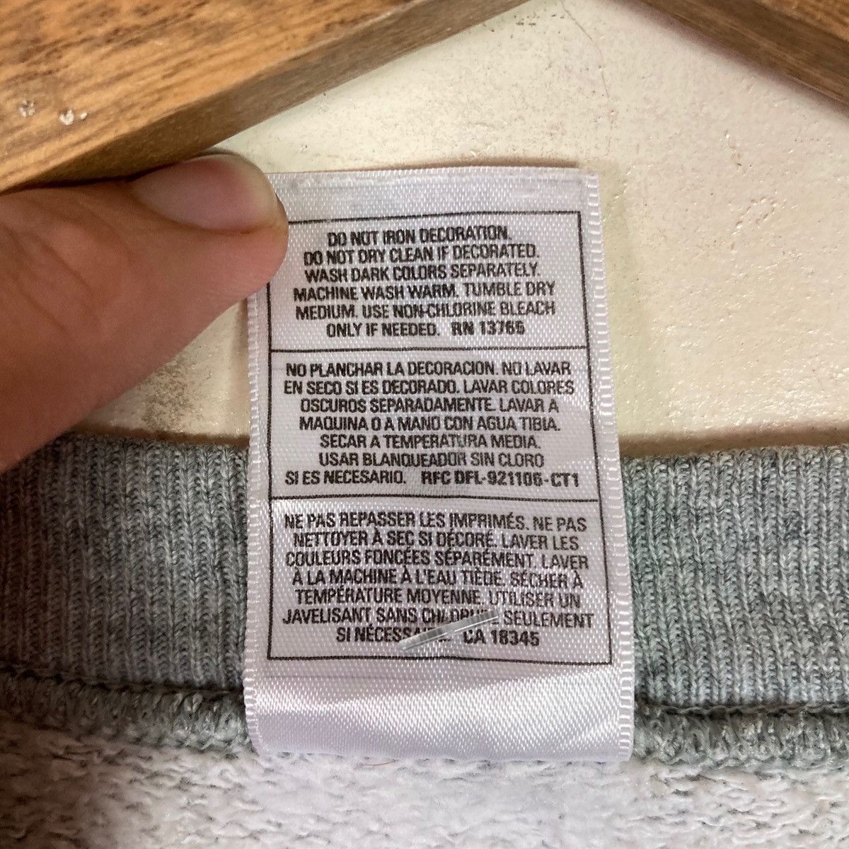 Fruit Of The Loom Vintage Fruit of The Loom Pullover Jumper Sweatshirt Size US L / EU 52-54 / 3 - 8 Thumbnail