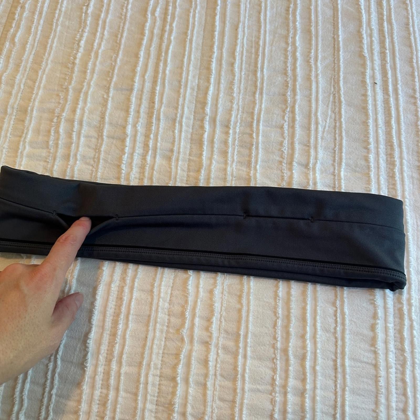 Other FlipBelt Gray Running Belt 16” across size medium Size ONE SIZE - 4 Thumbnail