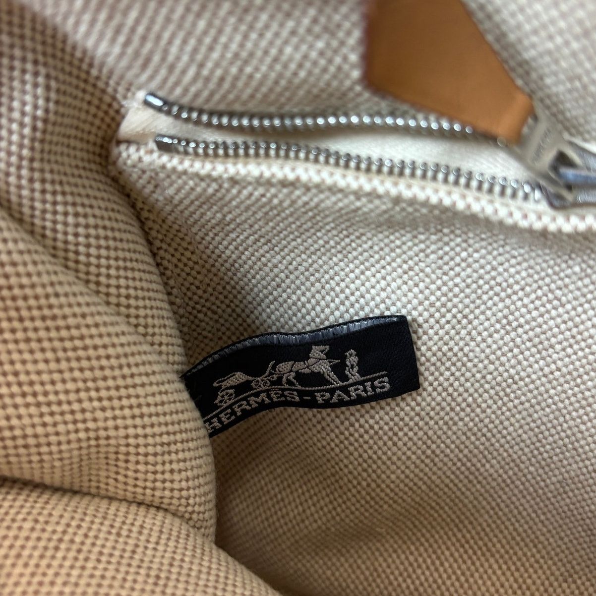 Hermes Hermes White Fourre Tout Besace PM Canvas Shoulder Bag Size ONE SIZE - 11 Thumbnail