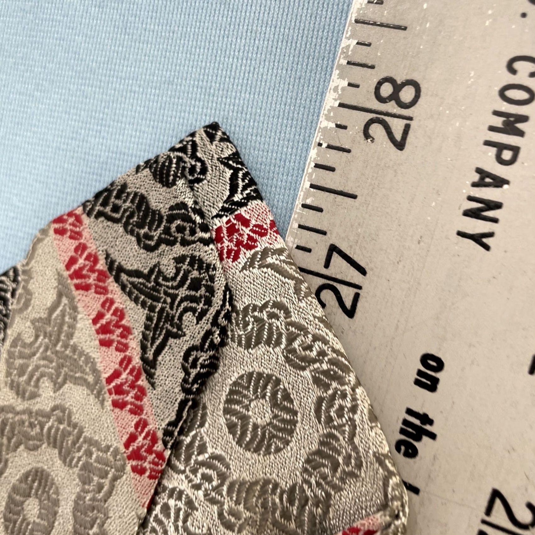 MCM vtg 70s Tie Woven Optical MCM Deco Silver Black Red Repp Stripe Jacquard 3.5x56 Capsule Necktie Mens Vintage Gift Size ONE SIZE - 7 Thumbnail
