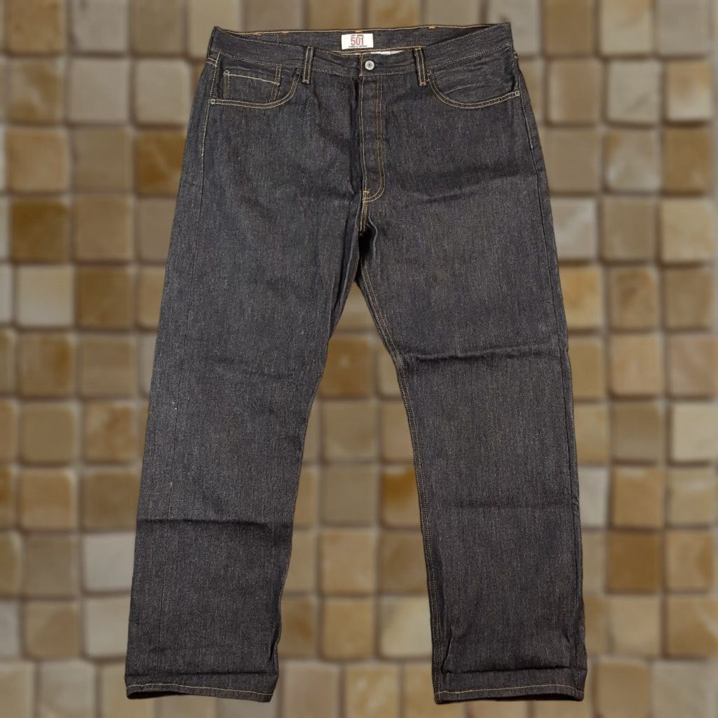 Levi's VINTAGE Levi's 501 Jeans Mens 42x32 Black Denim Straight 5-Pocket Western Button Fly Old School Cowboy 90s 00s Rock Style Regular Fit Size 42 Size US 42 / EU 58 - 1 Thumbnail