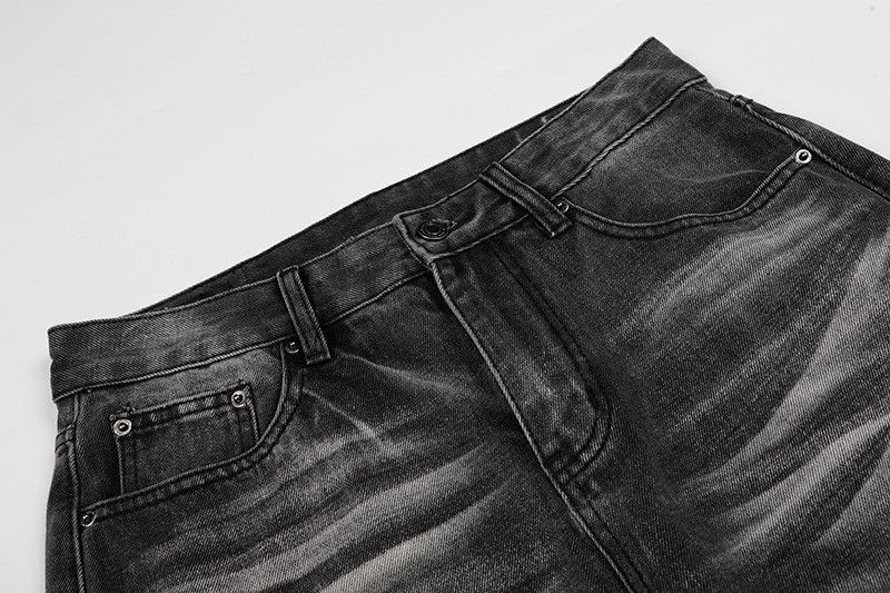 Vintage Men's American Vintage Washed, Whiskered Straight-Leg Jeans Size US 32 / EU 48 - 3 Thumbnail