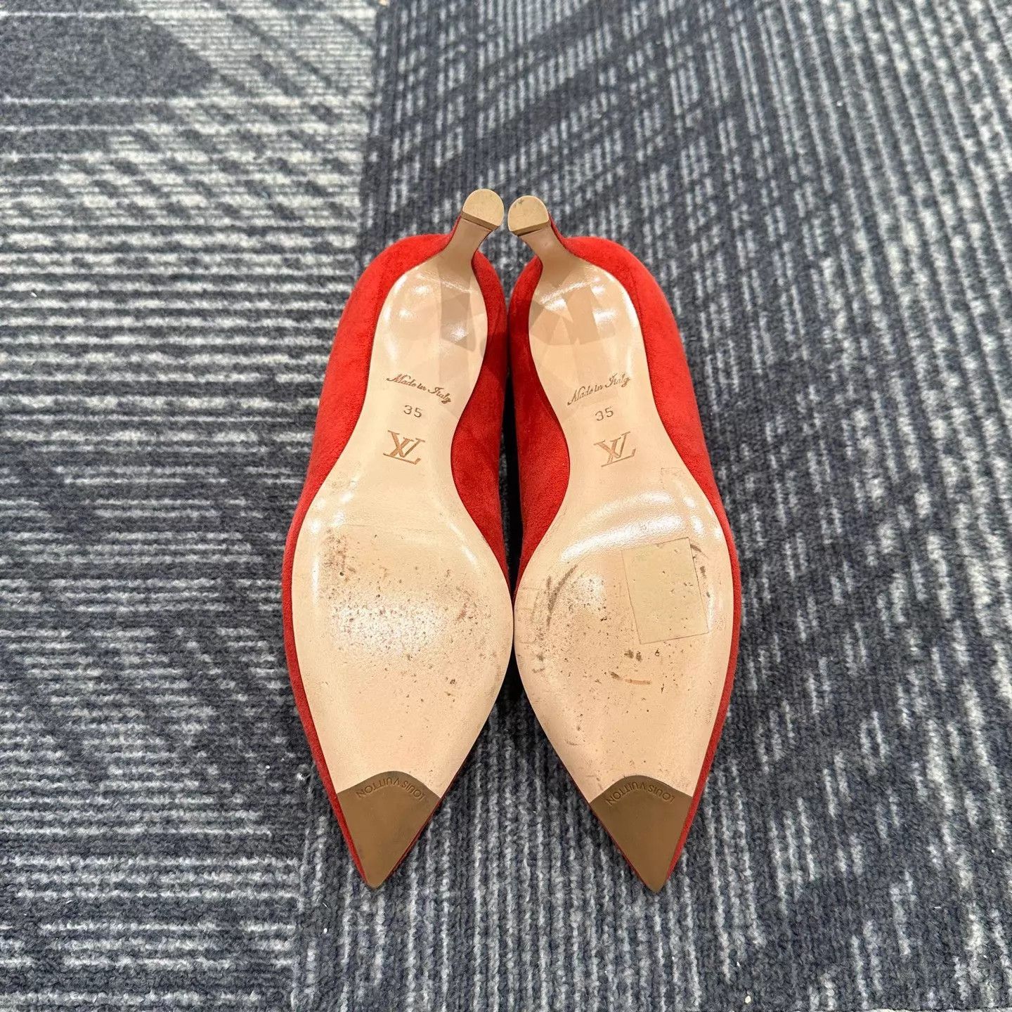 Louis Vuitton Louis Vuitton Suede High Heels 35 Size US 4.5 / IT 34.5 - 6 Thumbnail