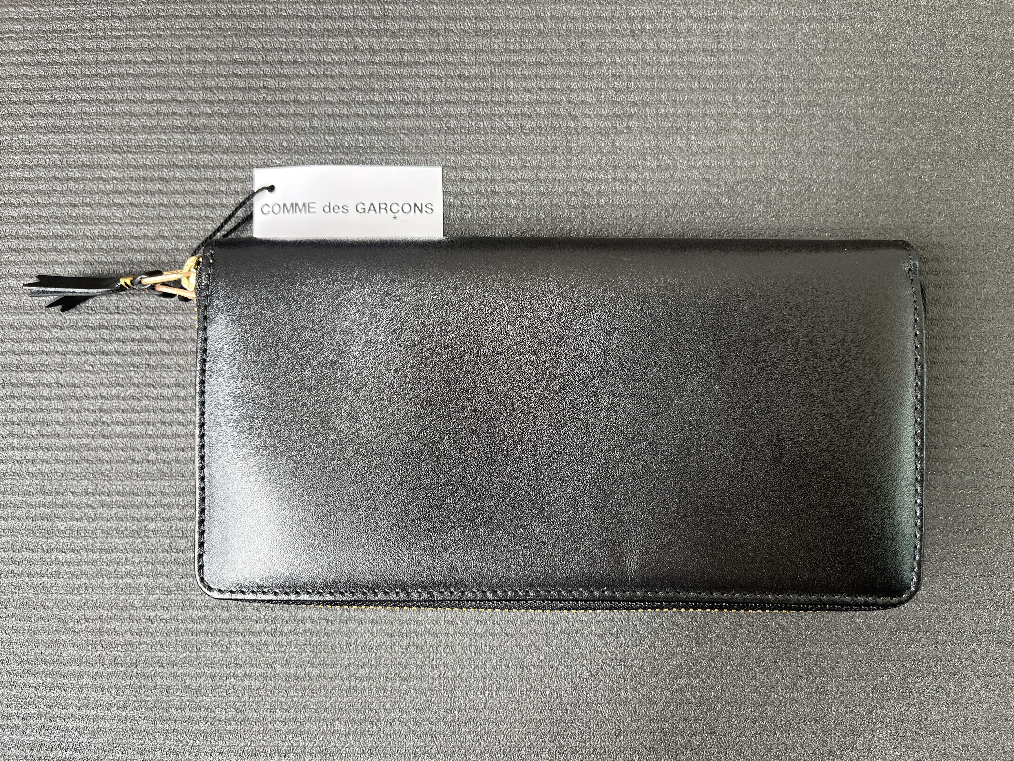 Comme des Garcons Comme des Garcons Classic Leather Double Zip Long Wallet Size ONE SIZE - 1 Thumbnail