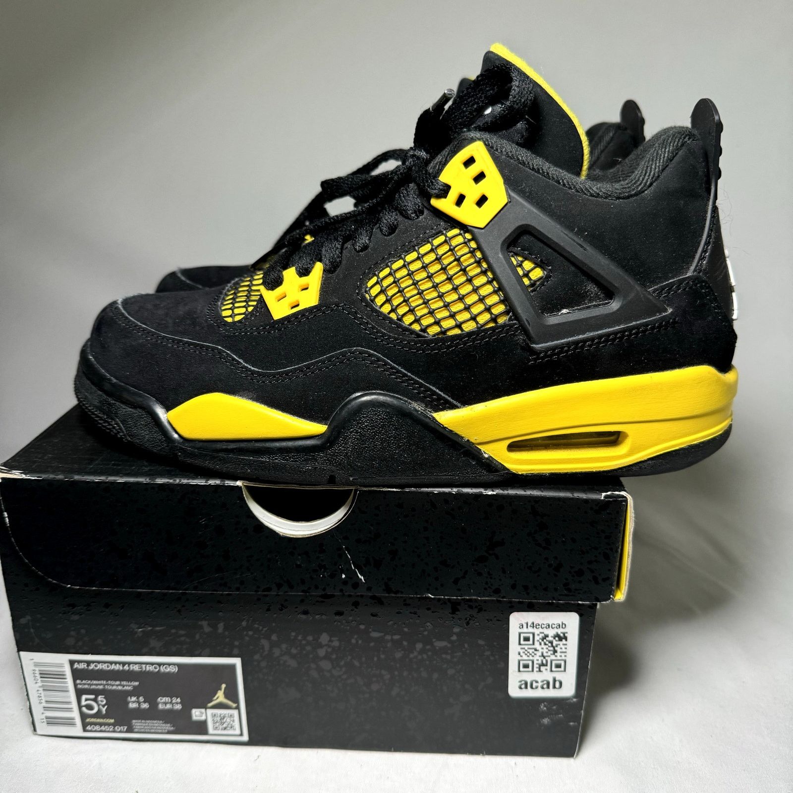 Jordan Brand × Nike Air Jordan 4 Retro GS Thunder 2023 Men's Shoes - Size 5.5 Size US 5.5 / EU 38 - 8 Thumbnail