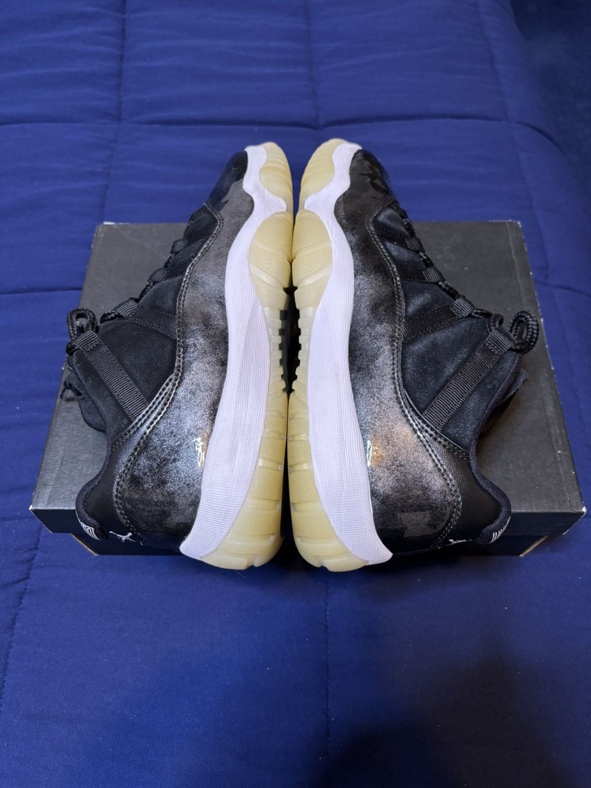 Jordan Brand Jordan 11 Retro Low Barons 2017 Size 10 Size US 10 / EU 43 - 3 Thumbnail