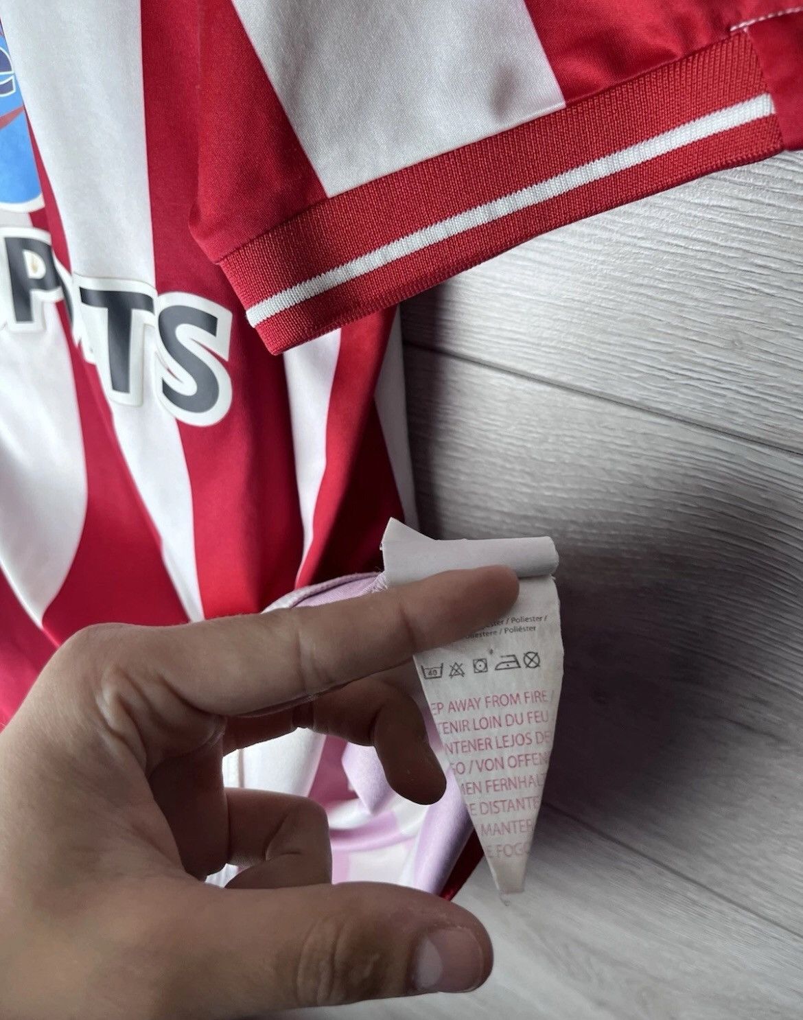 Umbro Vintage men’s soccer jersey Umbro Sunderland FC Size US L / EU 52-54 / 3 - 8 Thumbnail