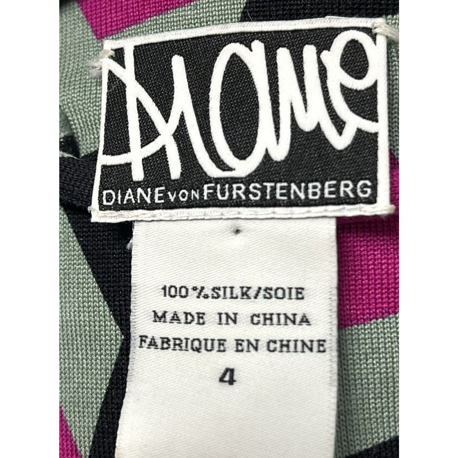 Diane von Furstenberg Diane von Furstenberg 100% Silk Dress Sz 4 Belted Geometric Print Retro Heavy Size S / US 4 / IT 40 - 6 Thumbnail
