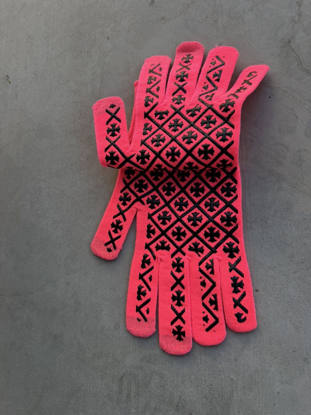 Chrome Hearts Chrome Hearts Pink Checkmate Work Gloves Large NWT Size ONE SIZE - 3 Thumbnail