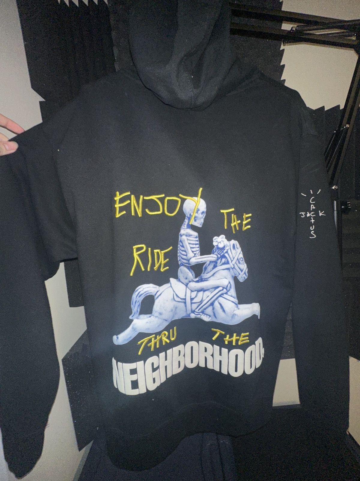 Travis Scott Travis scottx neighborhood Size US L / EU 52-54 / 3 - 6 Thumbnail