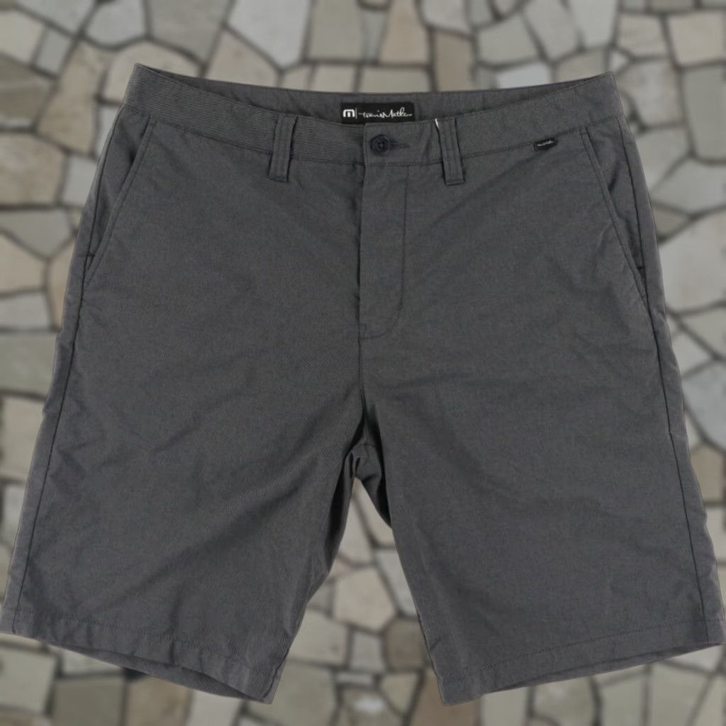 TravisMathew Travis Mathew Stretch Nylon Twill Golf Shorts Charcoal Men's 36 Size US 36 / EU 52 - 1 Thumbnail