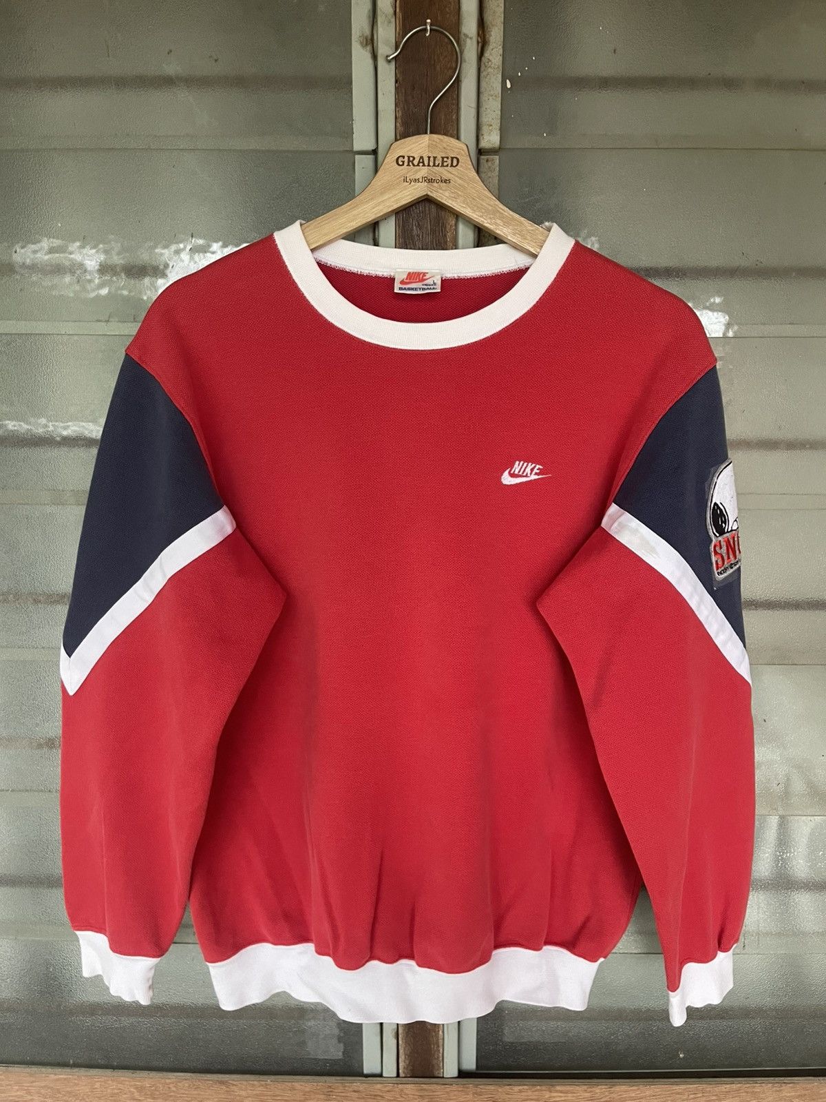 Nike Vintage 80's Nike Snoopy Basketball Up House U. Kase Size US L / EU 52-54 / 3 - 7 Thumbnail
