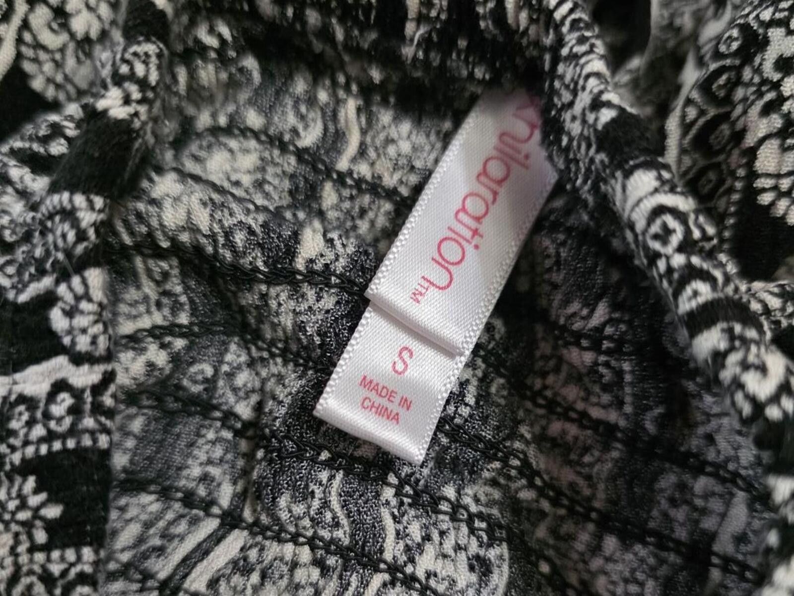 Other Xhilaration Black and White Strapless Damask Jumpsuit Size S Size 28" / US 6 / IT 42 - 4 Thumbnail