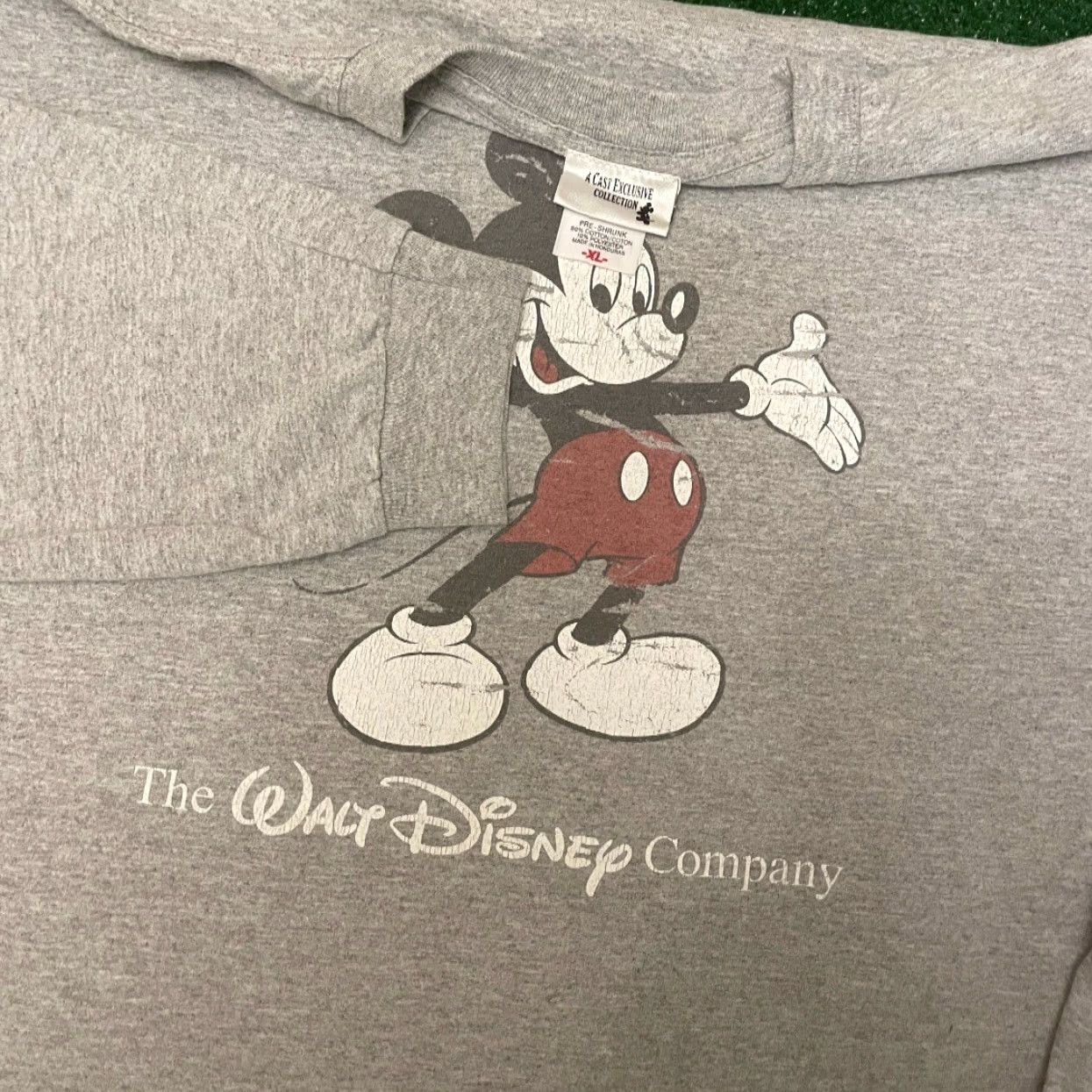 Disney VINTAGE Mickey Mouse Long Sleeve Shirt XL Disney Cast Exclusive Wardrobe Men's Gray 90s Cartoon Mens Size US XL / EU 56 / 4 - 2 Thumbnail