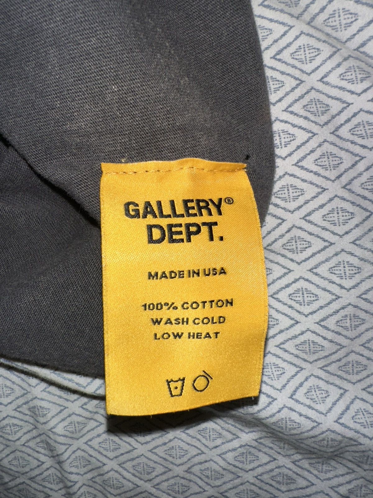 Gallery Dept. Gallery Dept. Tshirt- corona virus Size US L / EU 52-54 / 3 - 5 Thumbnail
