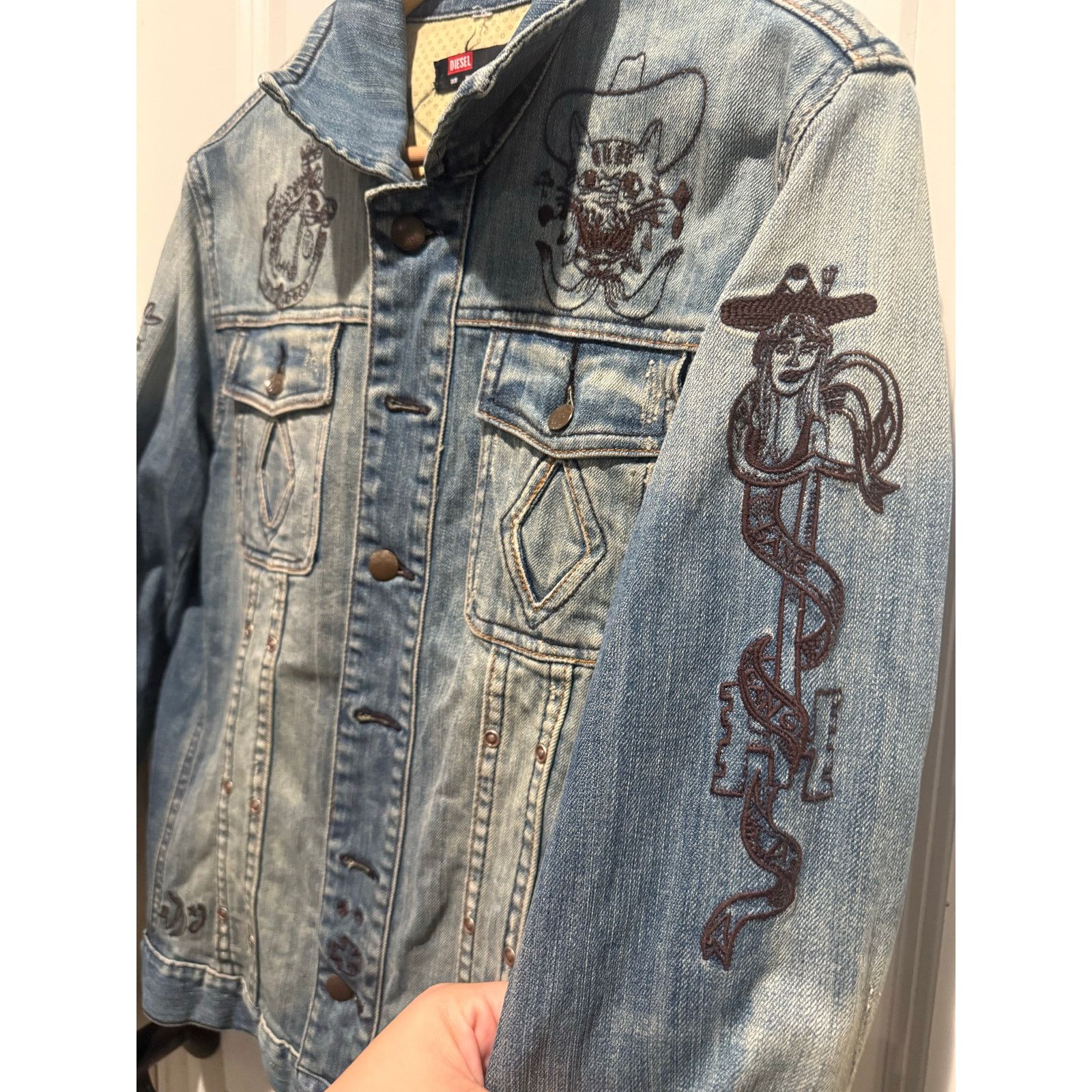Diesel Diesel Embroidered Denim Jacket Western Streetwear Art Y2K M Size US M / EU 48-50 / 2 - 2 Thumbnail