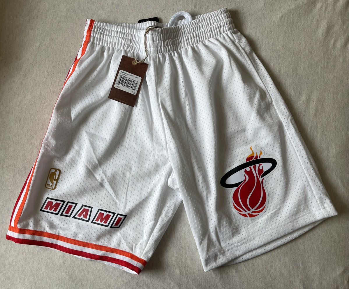 NBA Miami Heat NBA Swingman Shorts White Size Small Brand New Size US 29 - 1 Thumbnail