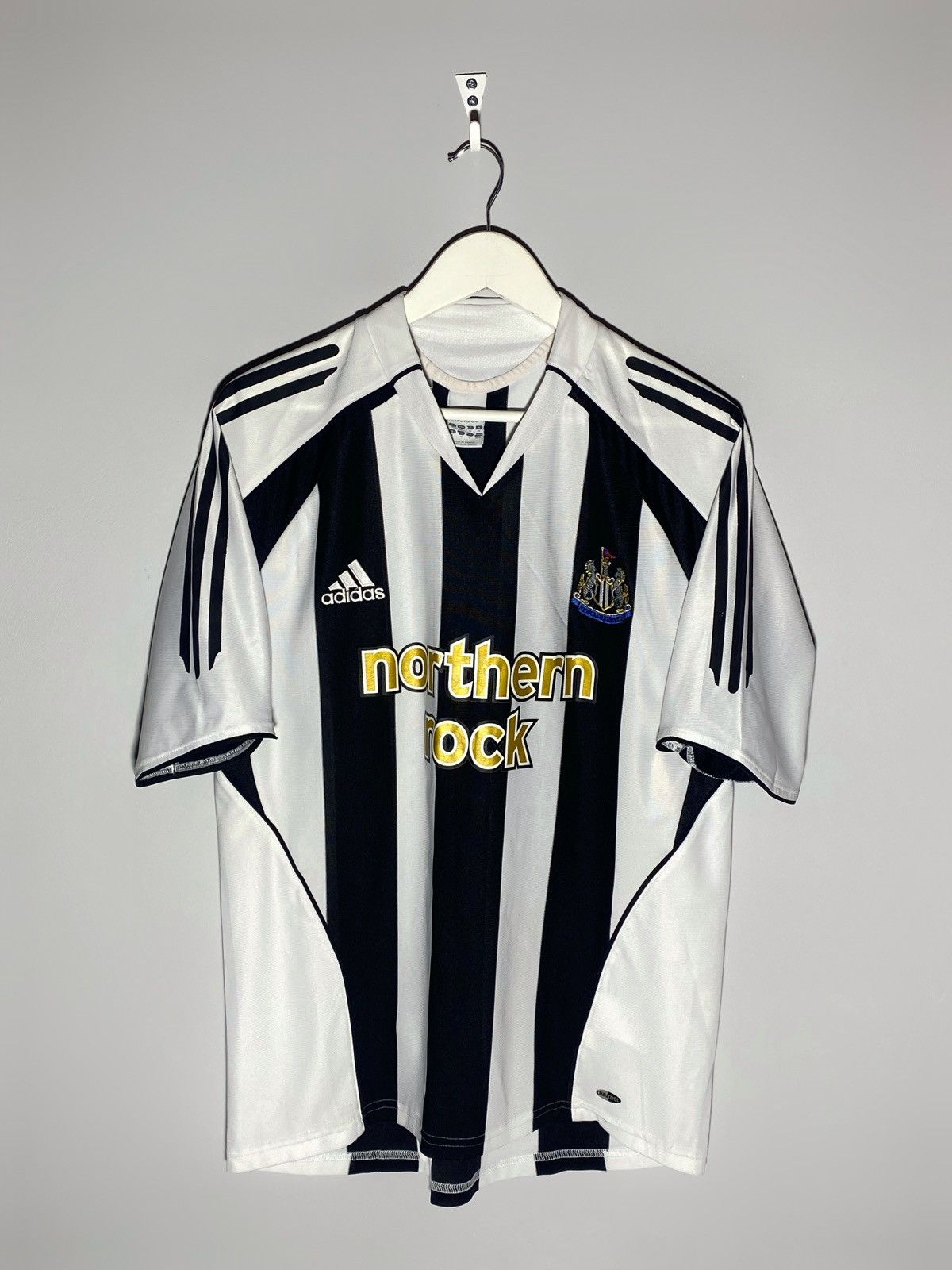 Adidas × Vintage Vintage Adidas Newcastle United Hype Y2k Blokecore Jersey Size US M / EU 48-50 / 2 - 1 Thumbnail