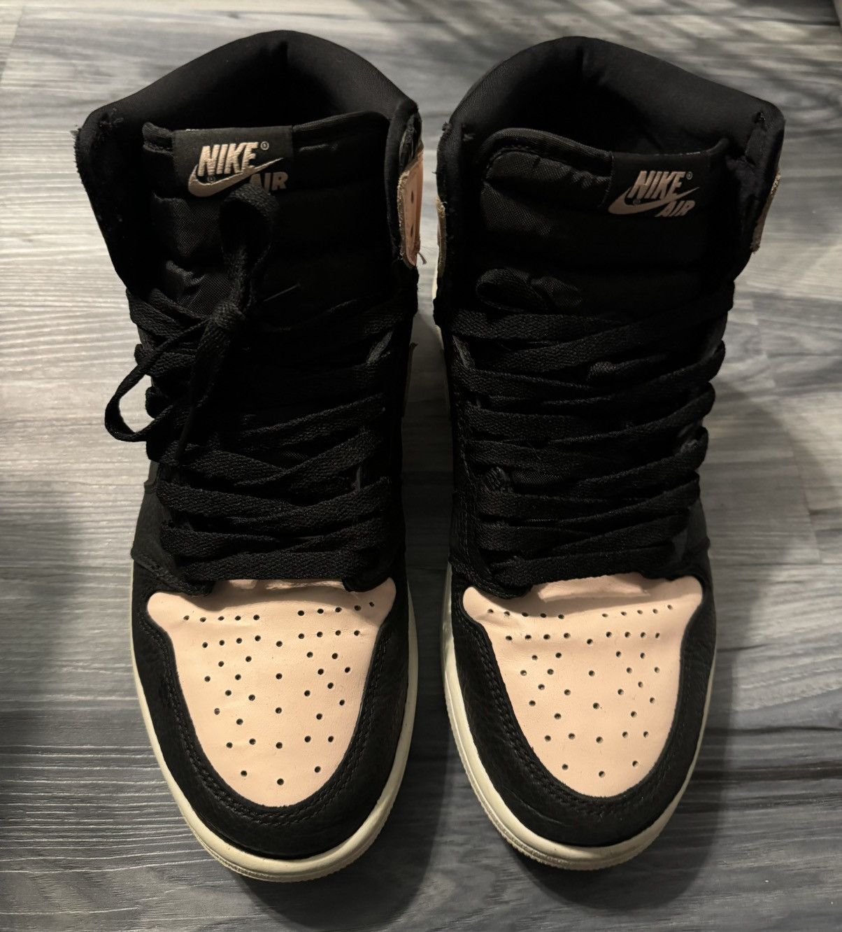 Jordan Brand Jordan 1 crimson tint Size US 9.5 / EU 42-43 - 2 Thumbnail