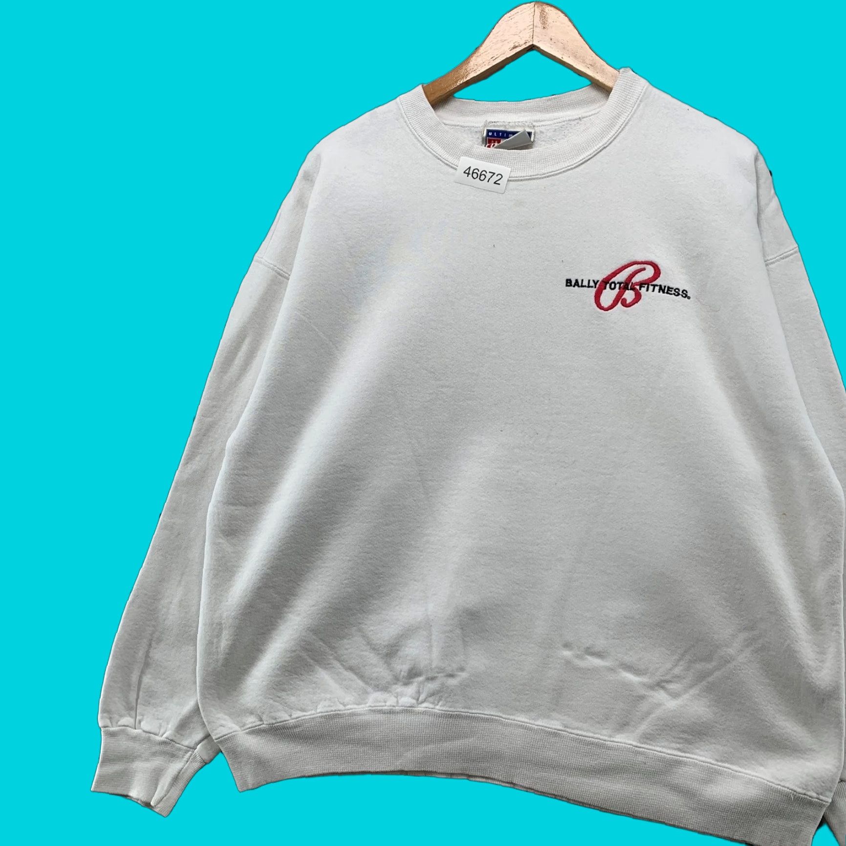 VINTAGE Hanes Sweatshirt Mens Large White Embroidered Ballys Total Fitness Y2K 90s USA Regular Crew Neck Pullover Cotton Fleece Graphic Print