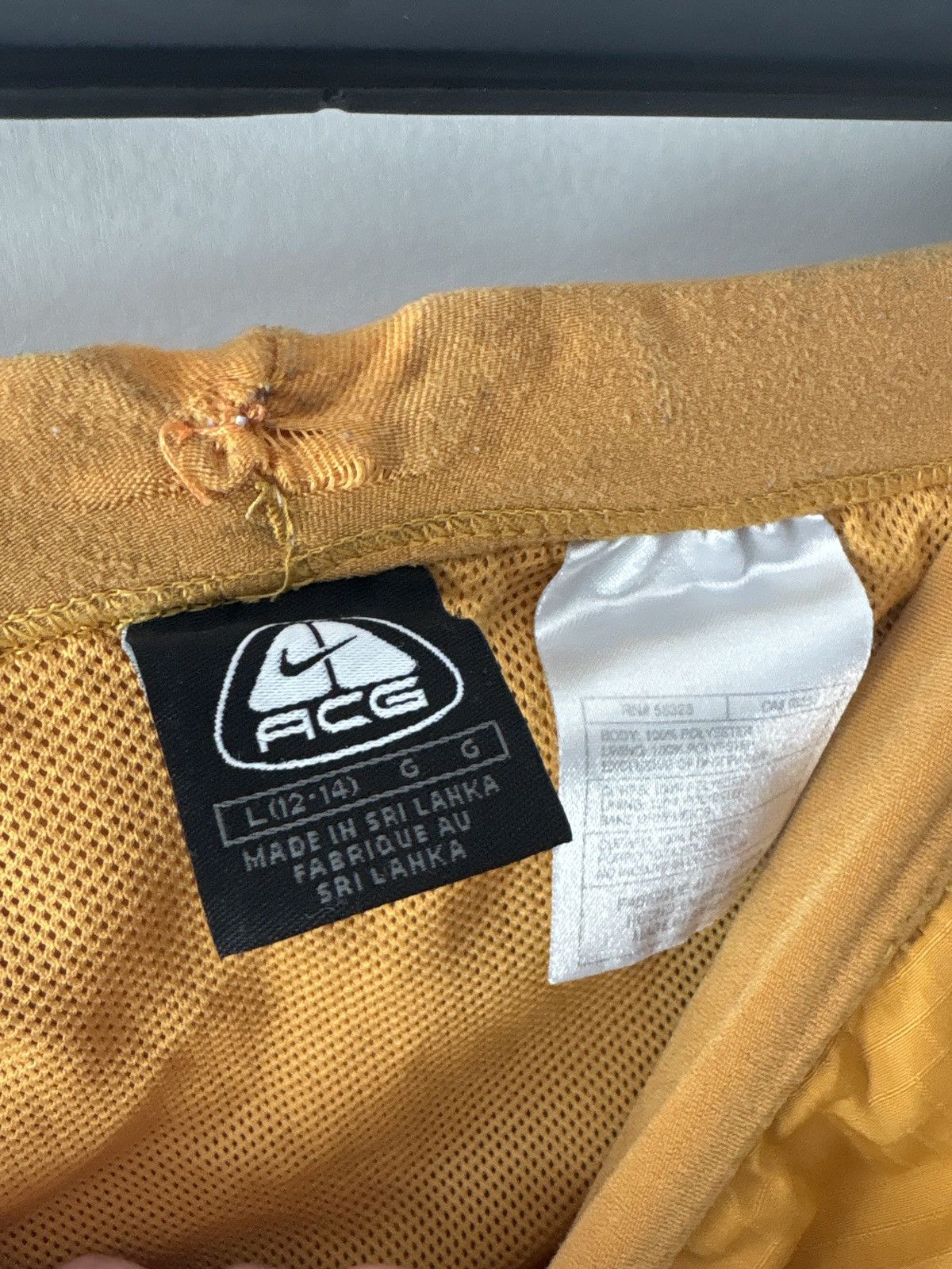 Nike ACG Large Nike ACG Shorts Size US 32 / EU 48 - 2 Thumbnail