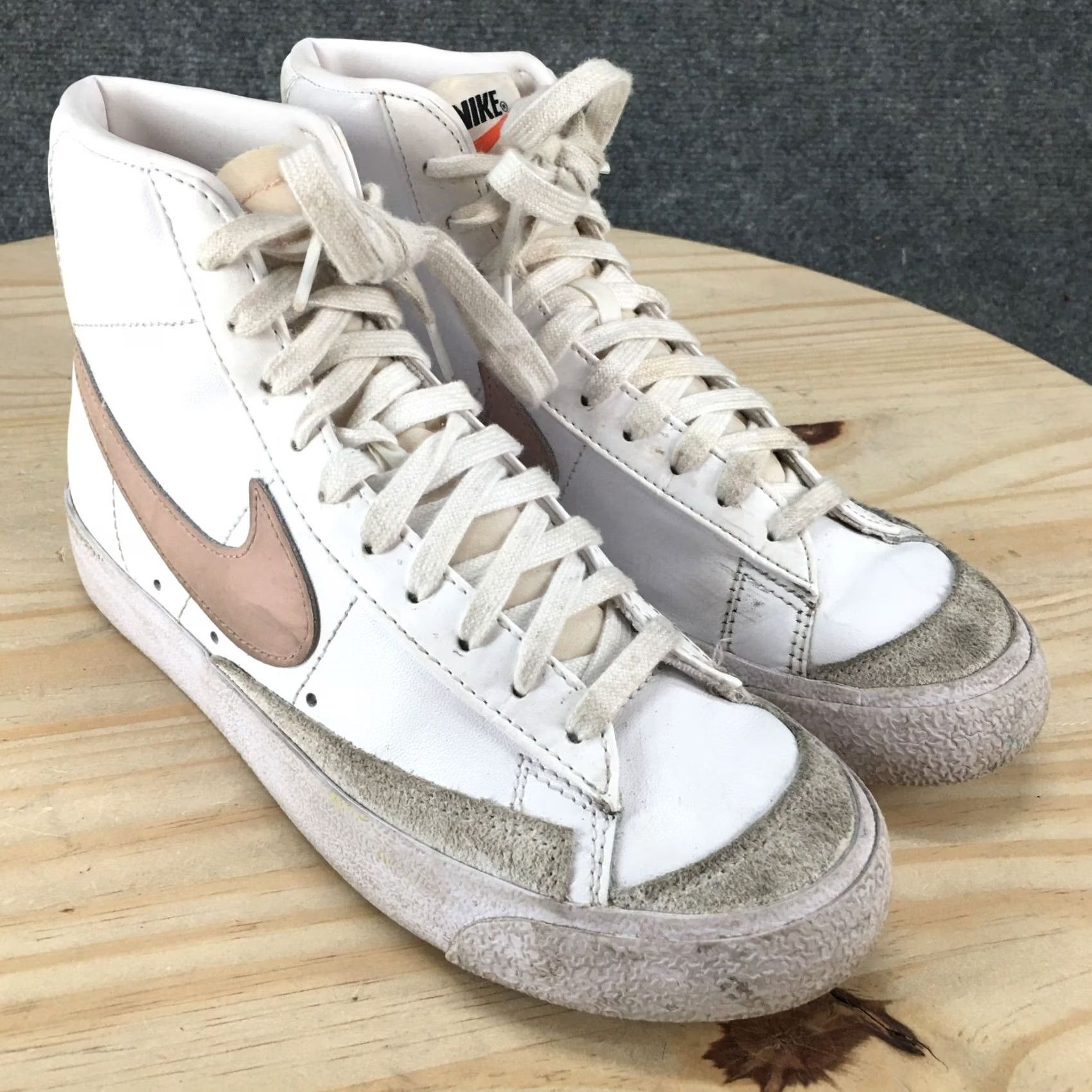 Nike Nike Blazer Mid 77 Sneakers Women White Lace Up Comfort CZ1055-118 Shoe Size 7 Women's Athletic Sneaker Shoes Size M / US 6-8 / IT 42-44 - 3 Thumbnail