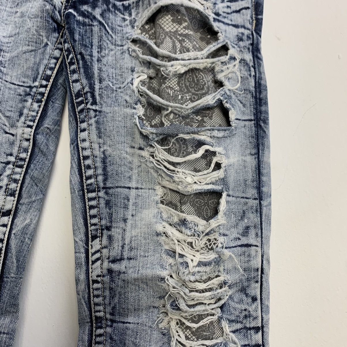 Japanese Brand Rare The Vintage Standard Denim Clawmark Distressed Jeans Size US 29 - 5 Thumbnail