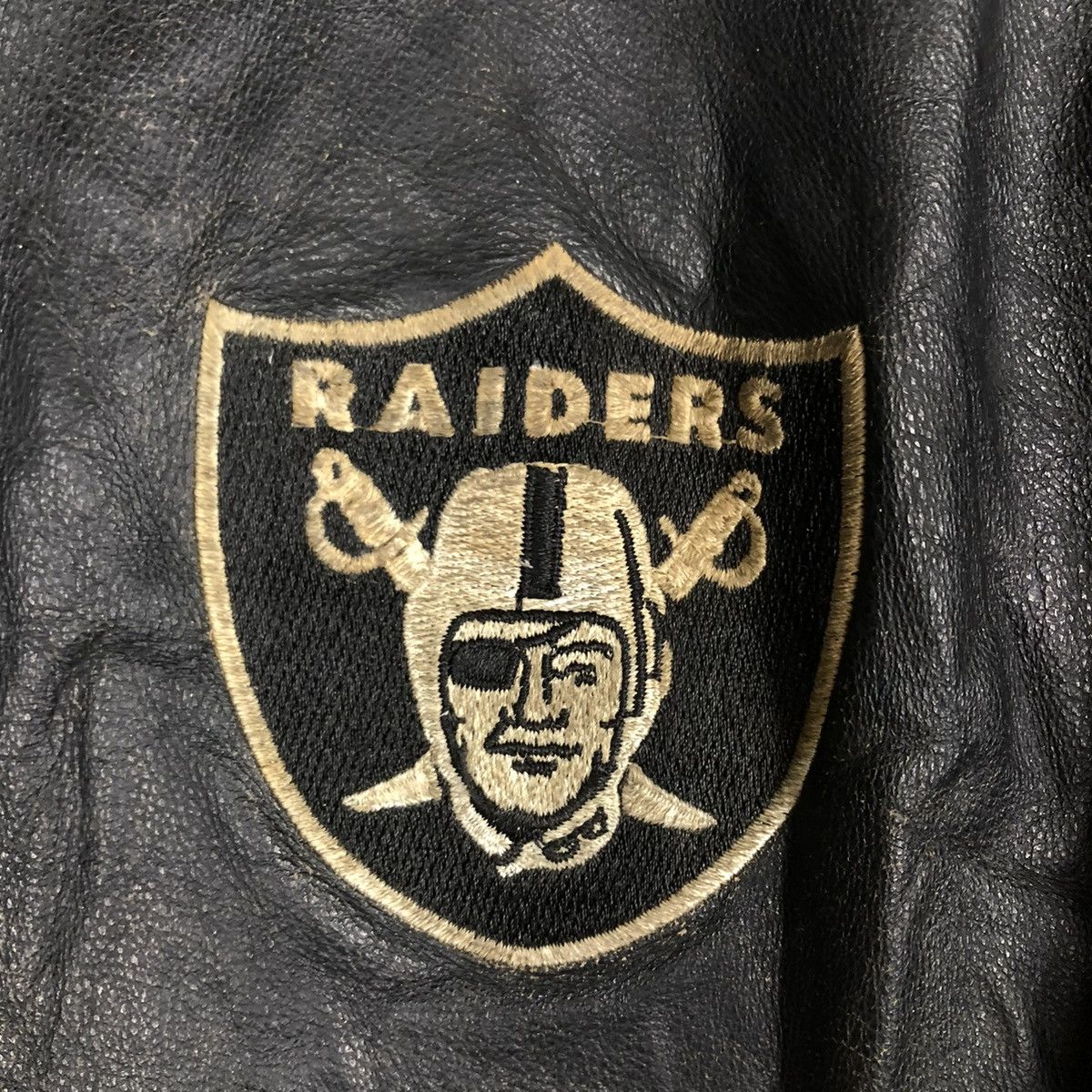 Starter 🔥VINTAGE LEATHER JACKET STARTER RAIDERS NFL BIG LOGO Size US M / EU 48-50 / 2 - 20 Thumbnail