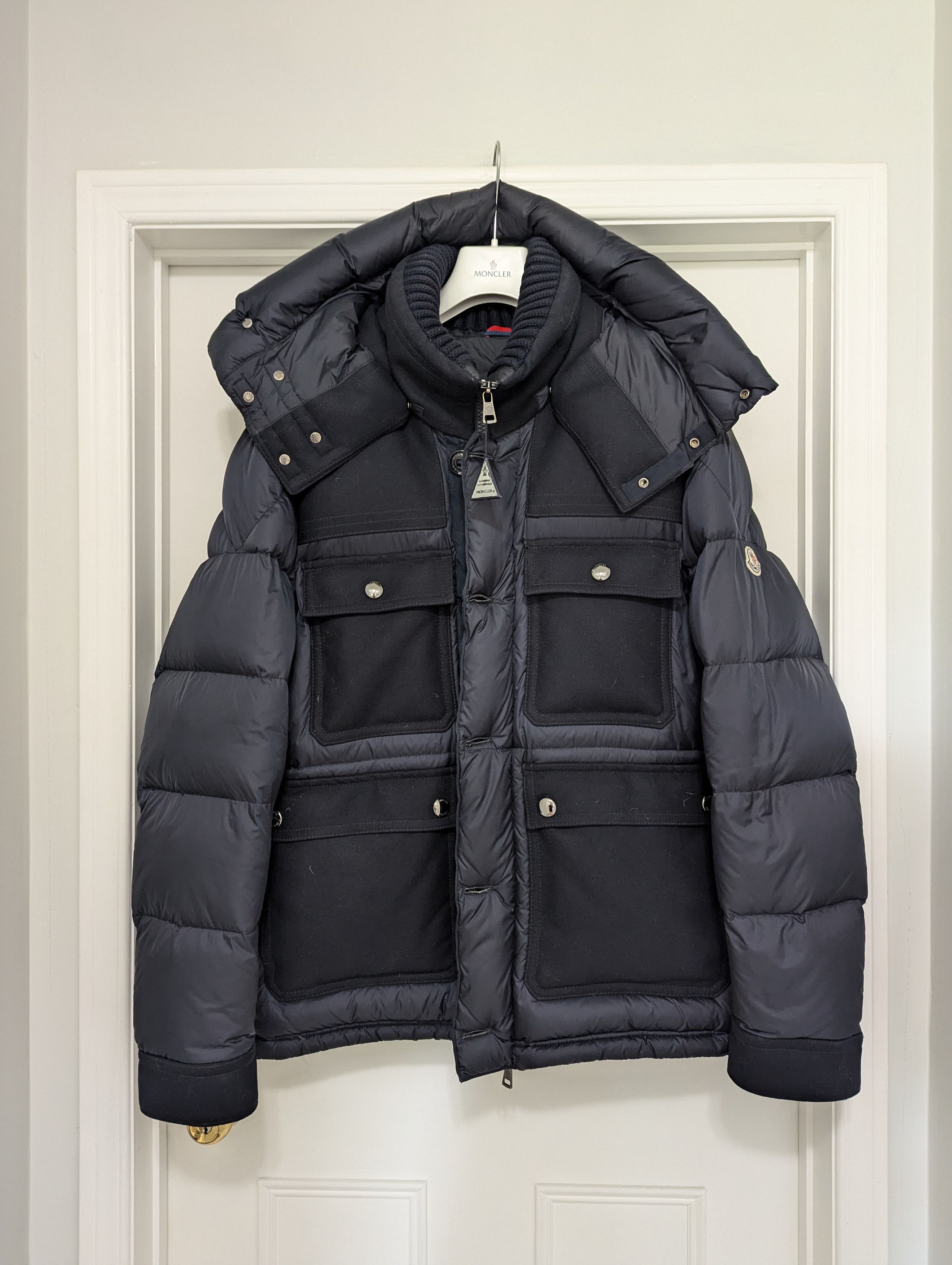Moncler Moncler Rillieux Puffer Down Jacket Navy RARE Size US XXL / EU 58 / 5 - 2 Thumbnail
