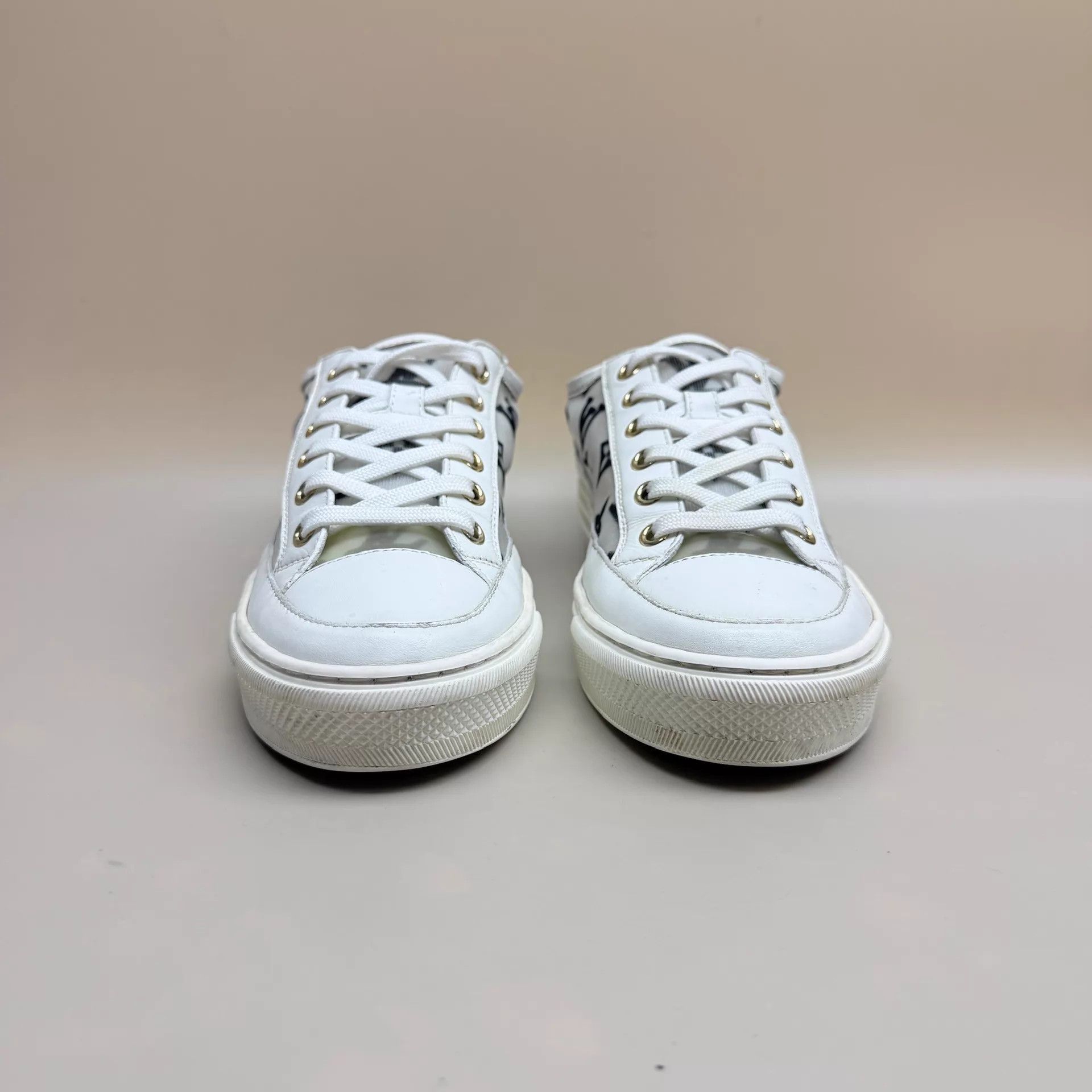 Louis Vuitton LV Wmn's B&W Monogram Sneaker 34.5 95 New Size US 4 / IT 34 - 2 Thumbnail