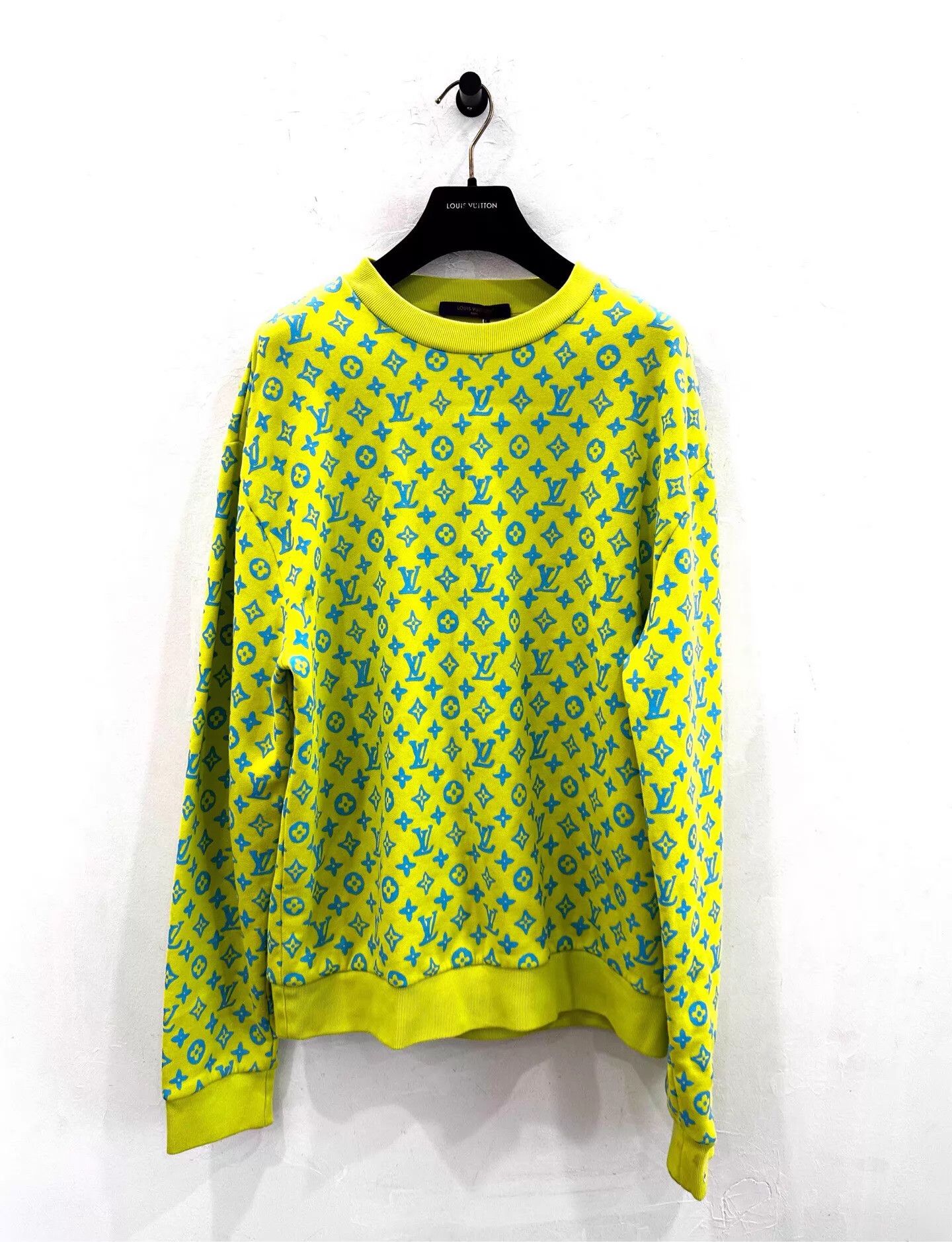 Louis Vuitton LV men's neon green LS M sweatshirt blue monogram all-over Size US M / EU 48-50 / 2 - 1 Thumbnail