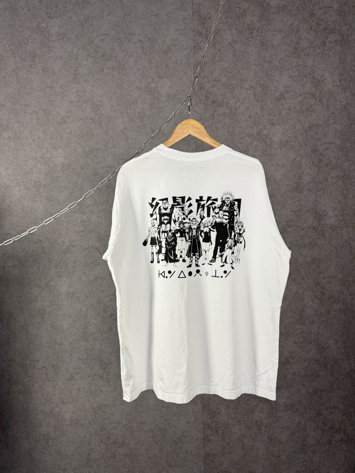 Anime × Hunter × Uniqlo Hunter x Uniqlo anima Japanese tee Size US XL / EU 56 / 4 - 1 Thumbnail