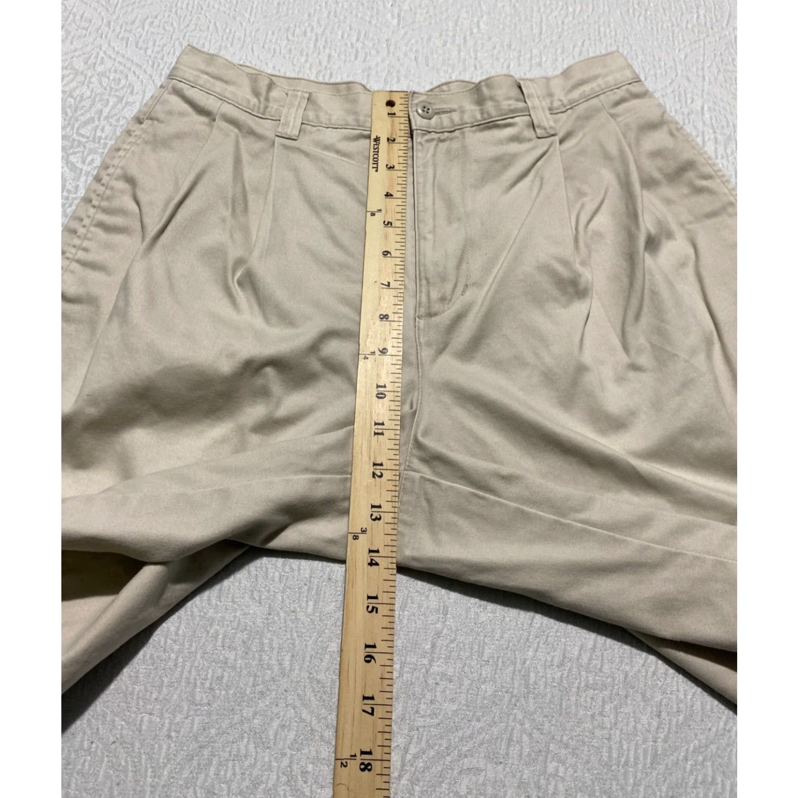 Cherokee VINTAGE Cherokee Khakis Pleated Chino Shorts Mens Size 32 Beige Casual Size US 32 / EU 48 - 6 Thumbnail