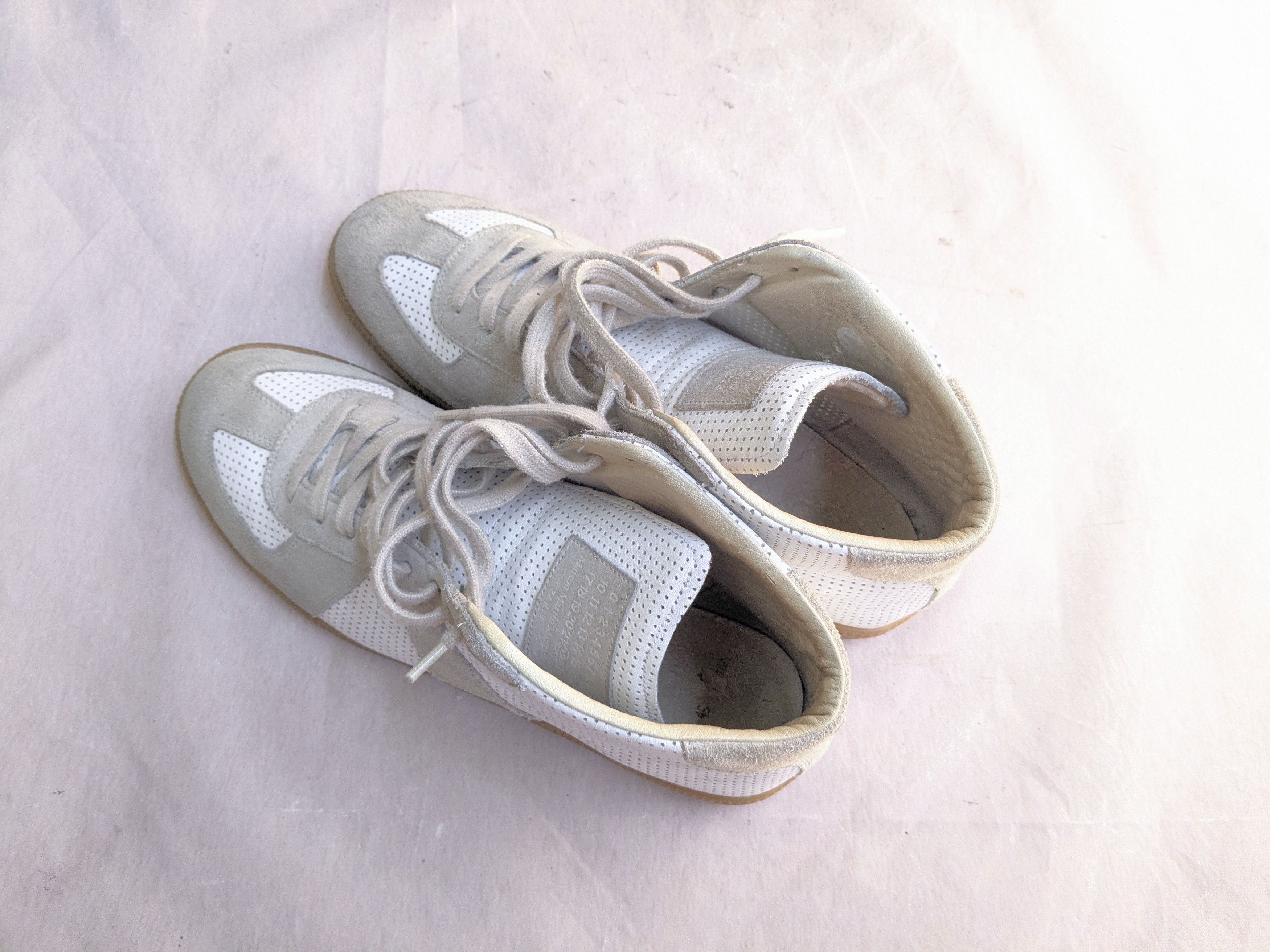 Maison Margiela Maison Margiela Replica GAT White Gray 12 45 High Tops Size US 12 / EU 45 - 13 Thumbnail