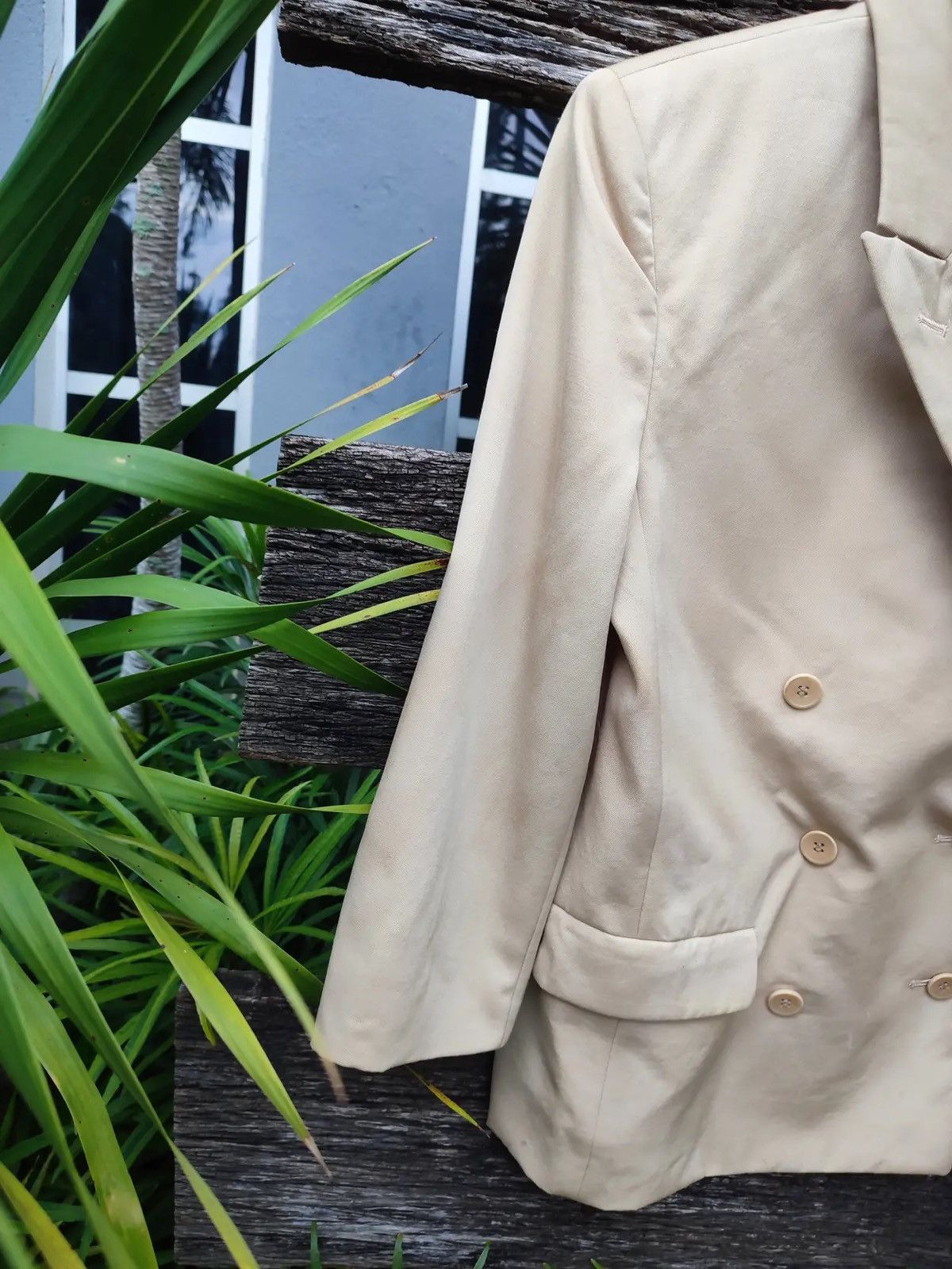 Issey Miyake Vintage Late 1980s Issey Sport Double-Breasted Beige Blazer Size M / US 6-8 / IT 42-44 - 4 Thumbnail